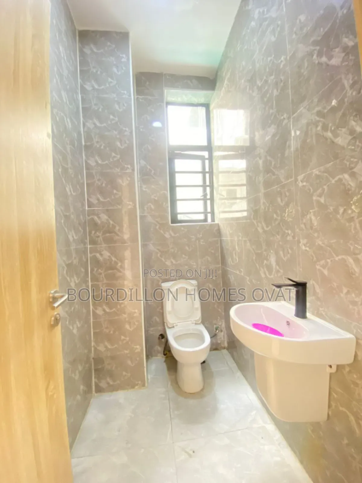 Furnished 2bdrm Apartment in Ikota Villa Estate for sale
