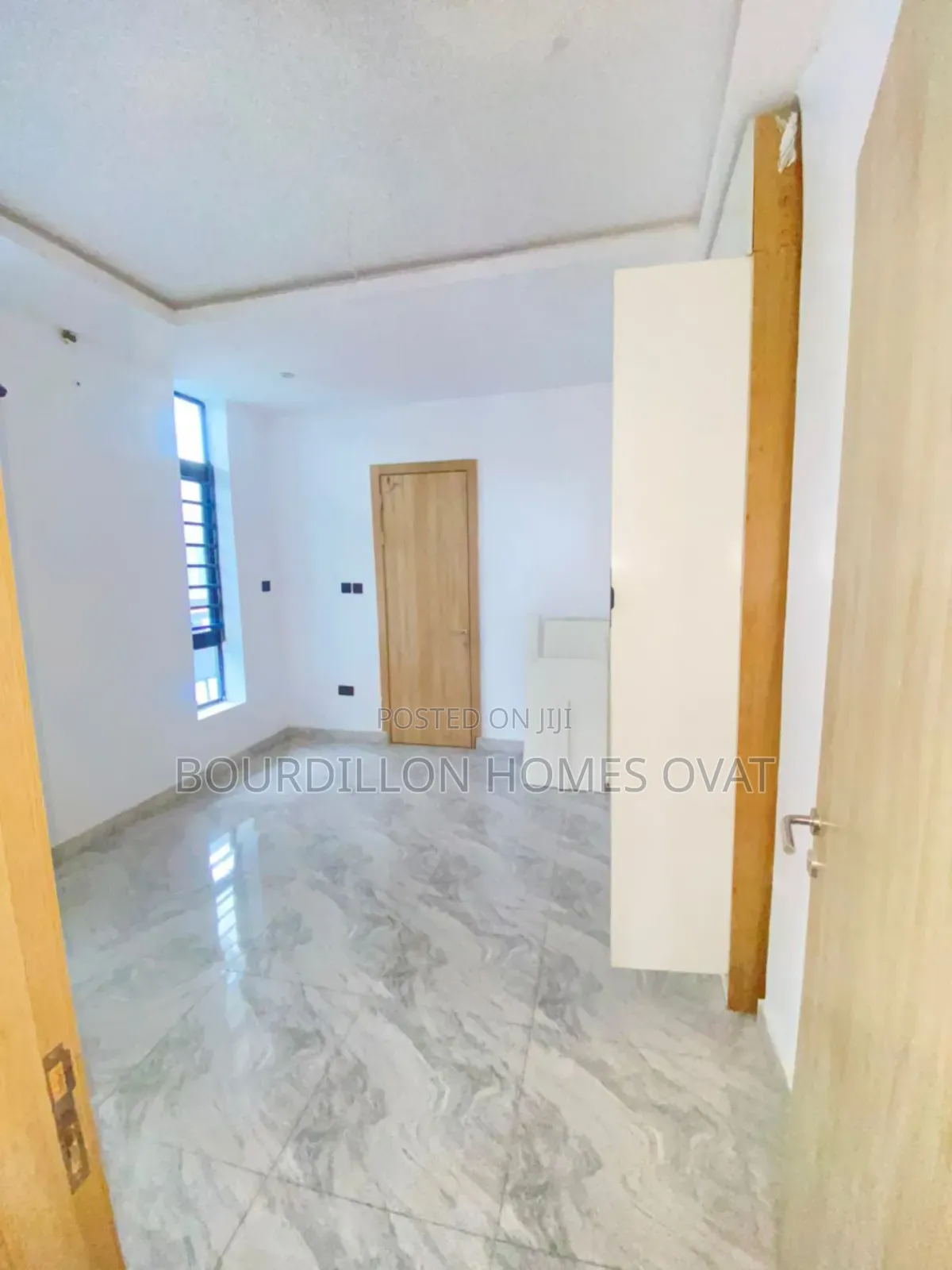 Furnished 2bdrm Apartment in Ikota Villa Estate for sale