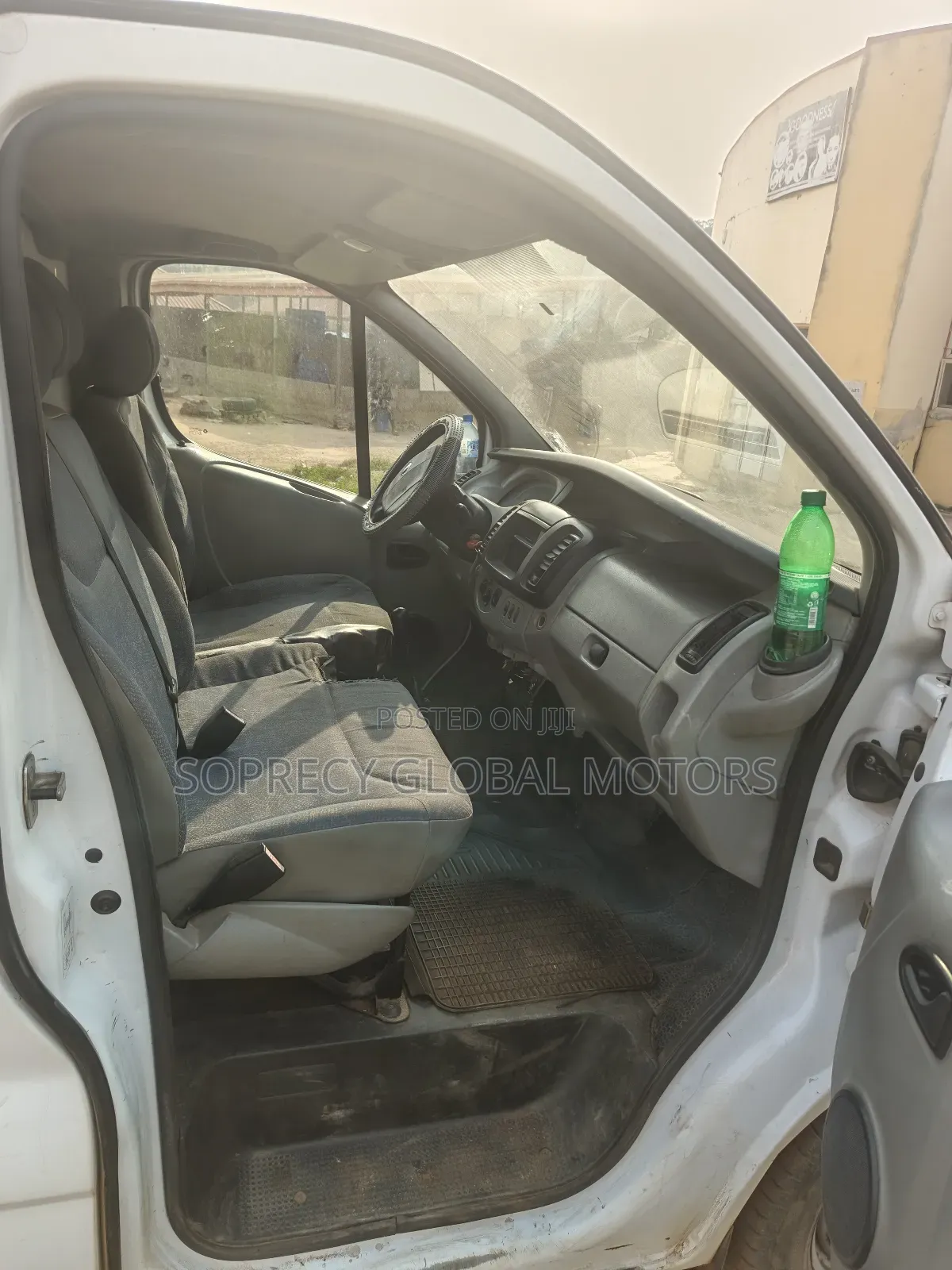 Nissan Civilian 2005 White