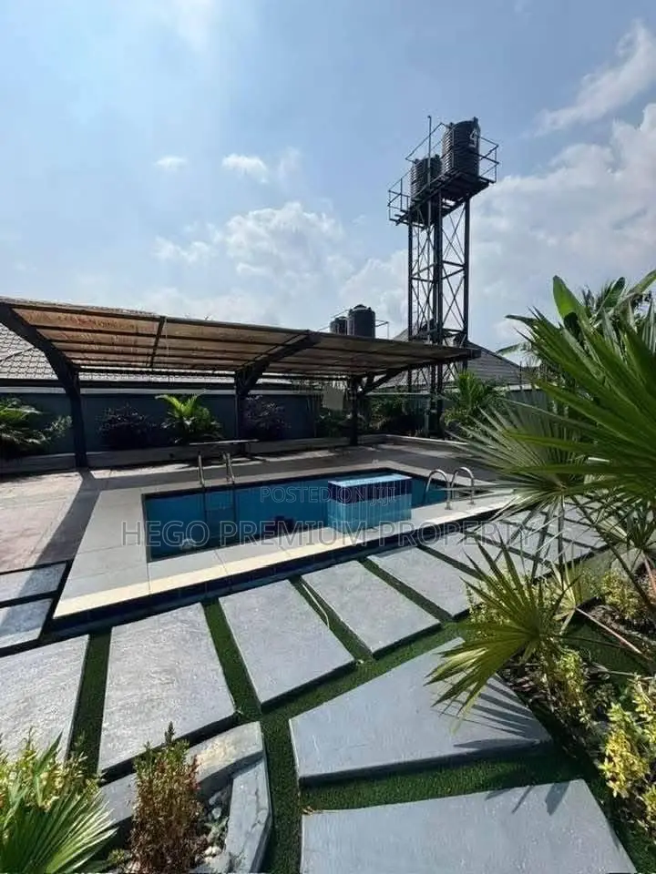 5bdrm Duplex in Majesty Estate, Obio-Akpor for sale