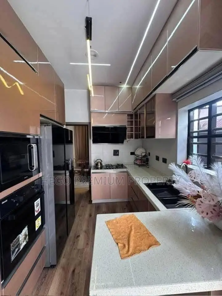 5bdrm Duplex in Majesty Estate, Obio-Akpor for sale