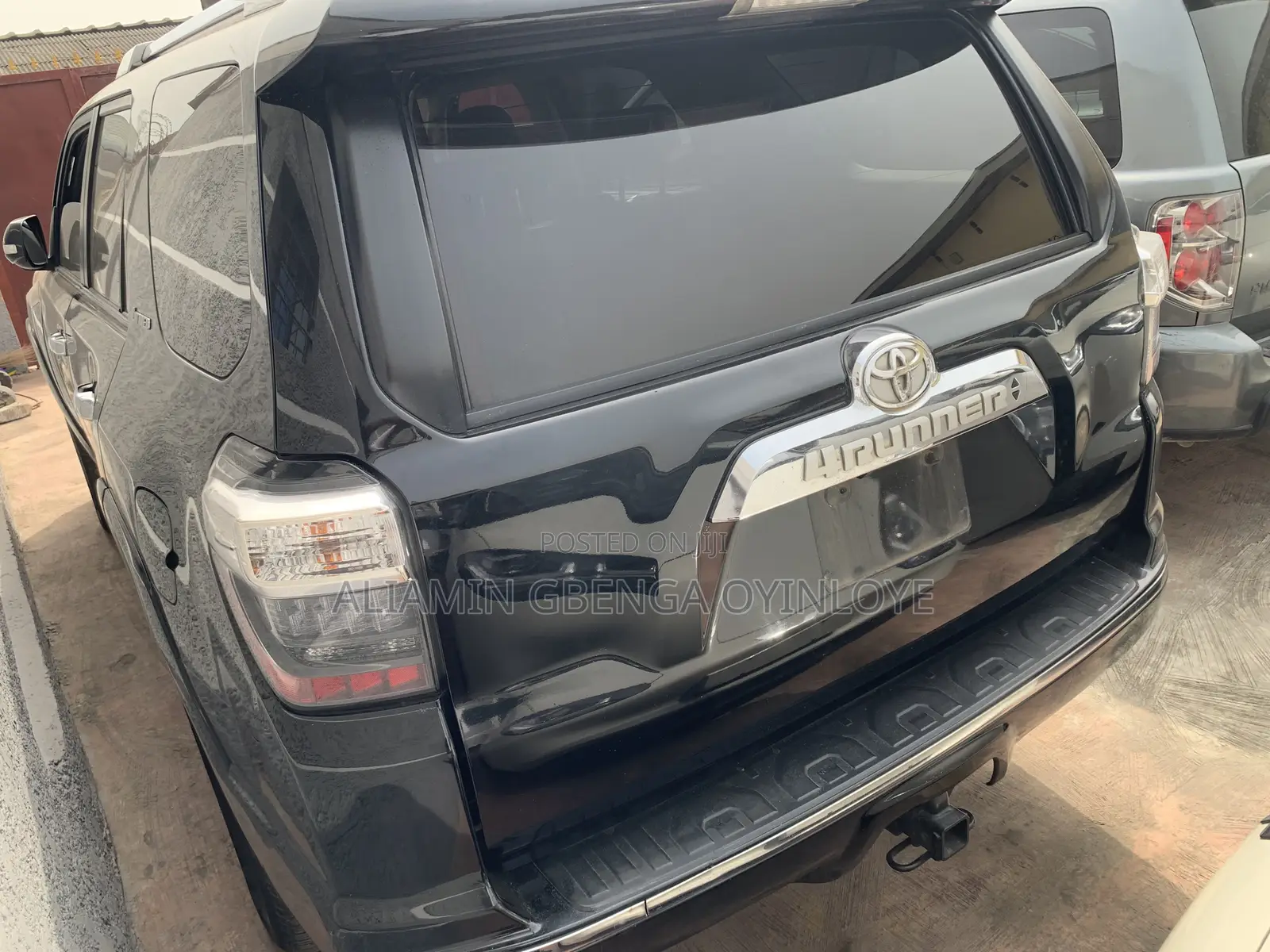 Toyota 4-Runner Limited 4WD 2010 Black