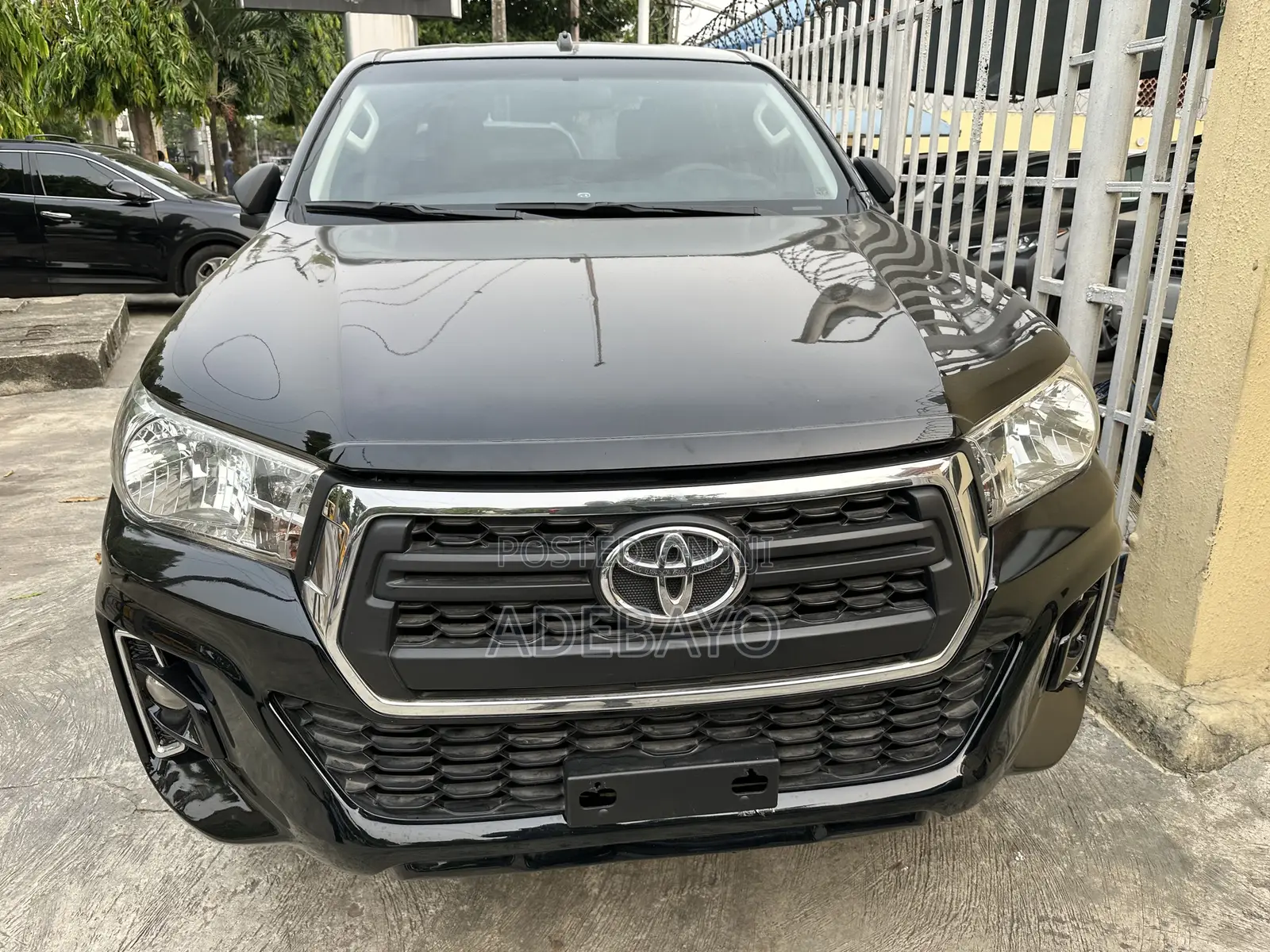 Toyota Hilux Revo Double Cab Petrol 2.7 RWD 2020 Black