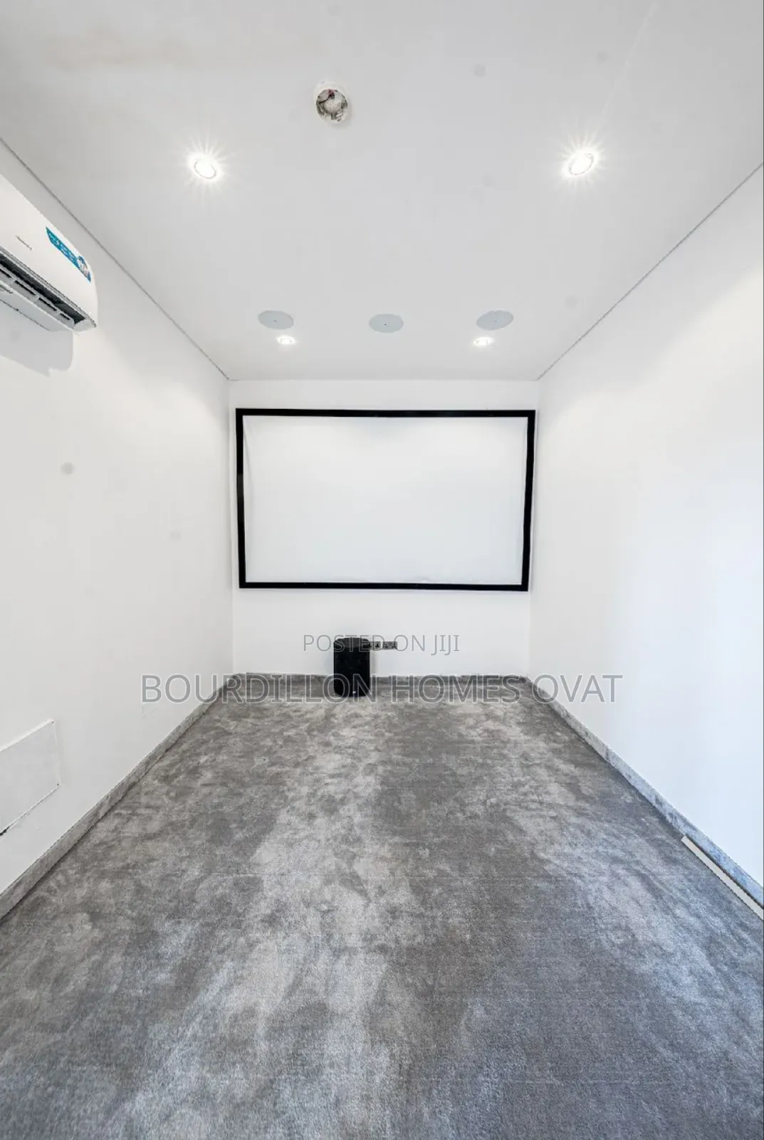 4bdrm Duplex in Pinnock Beach Estate for sale