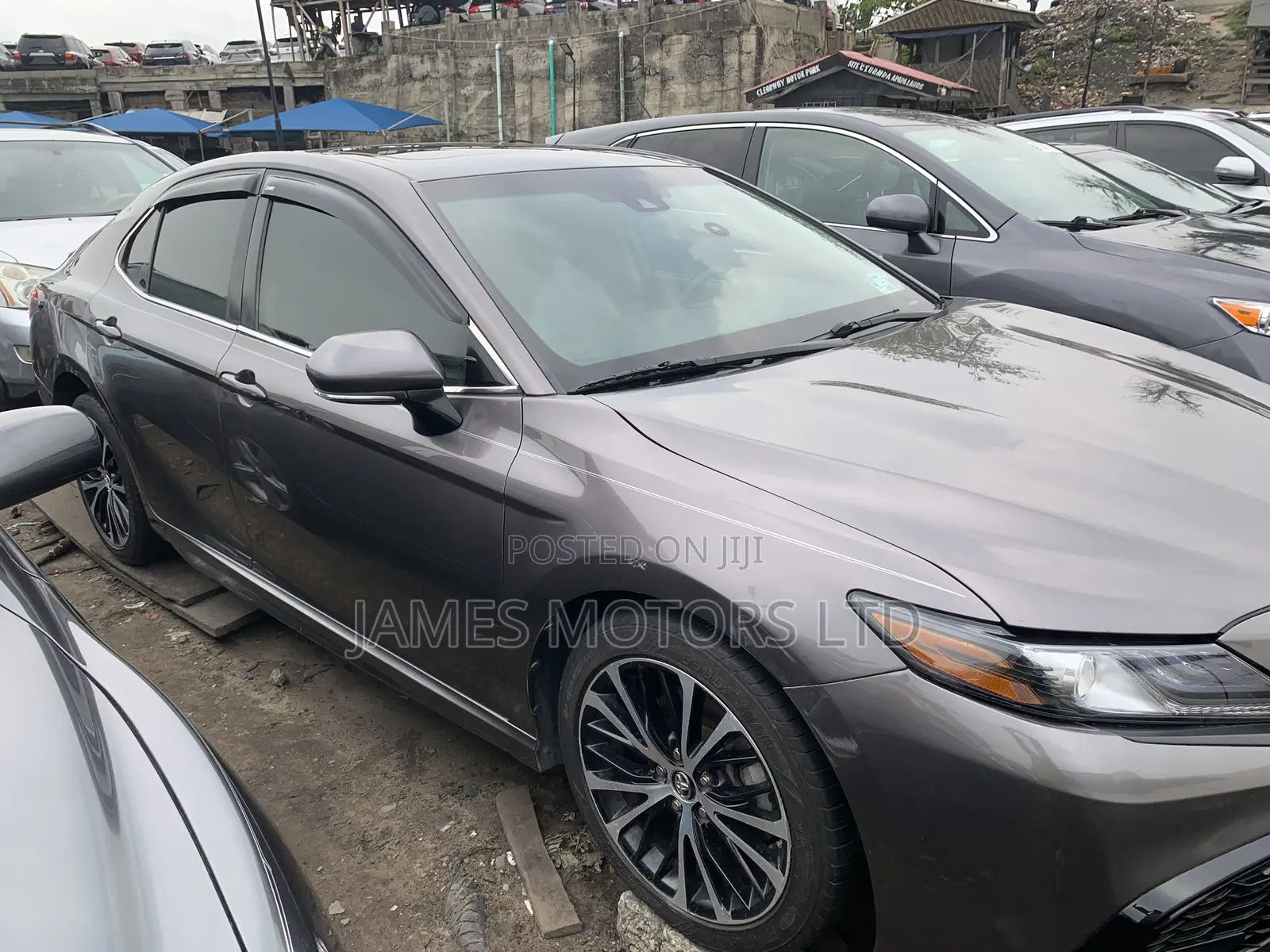 Toyota Camry 2021 Gray