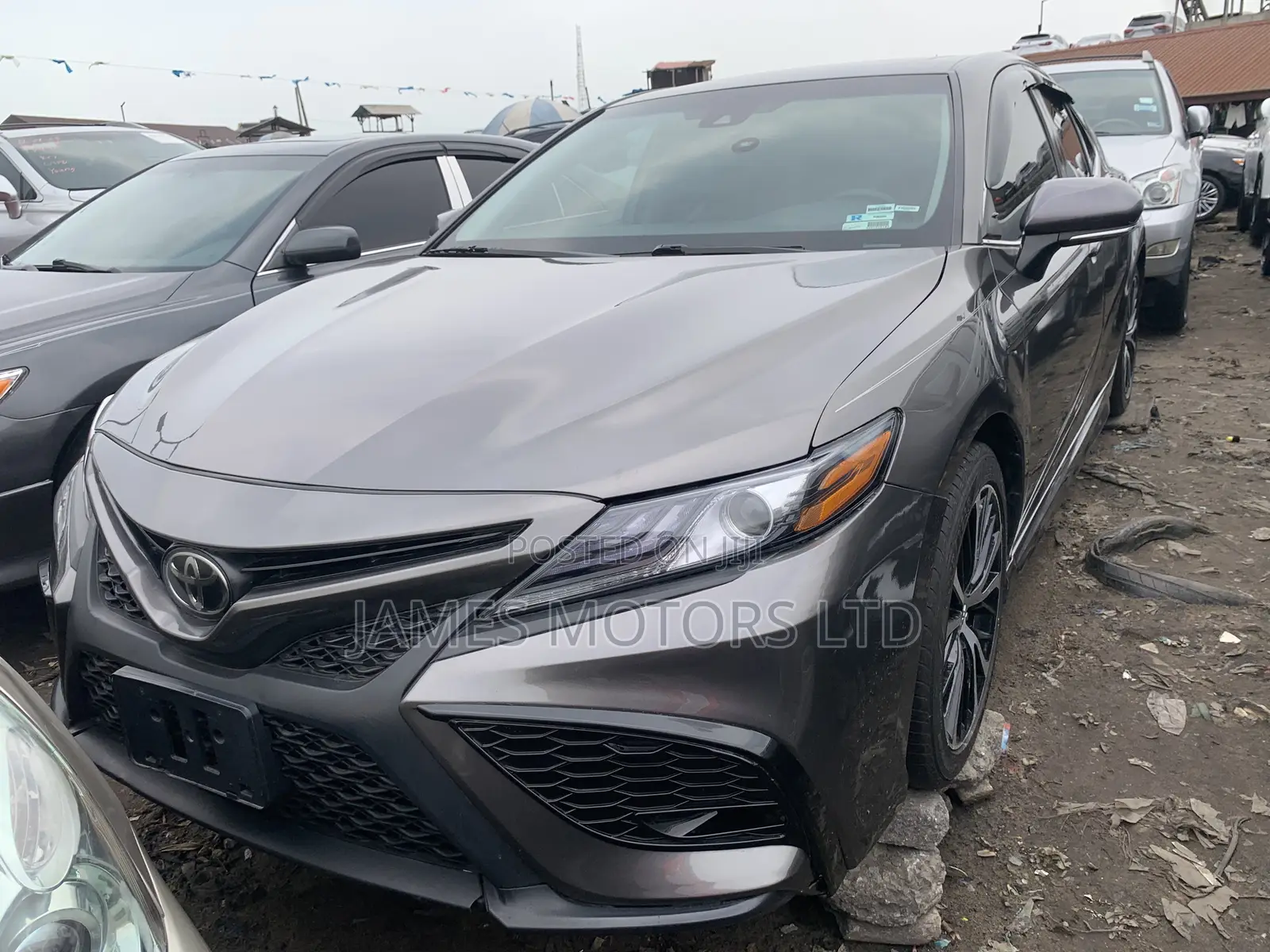 Toyota Camry 2021 Gray