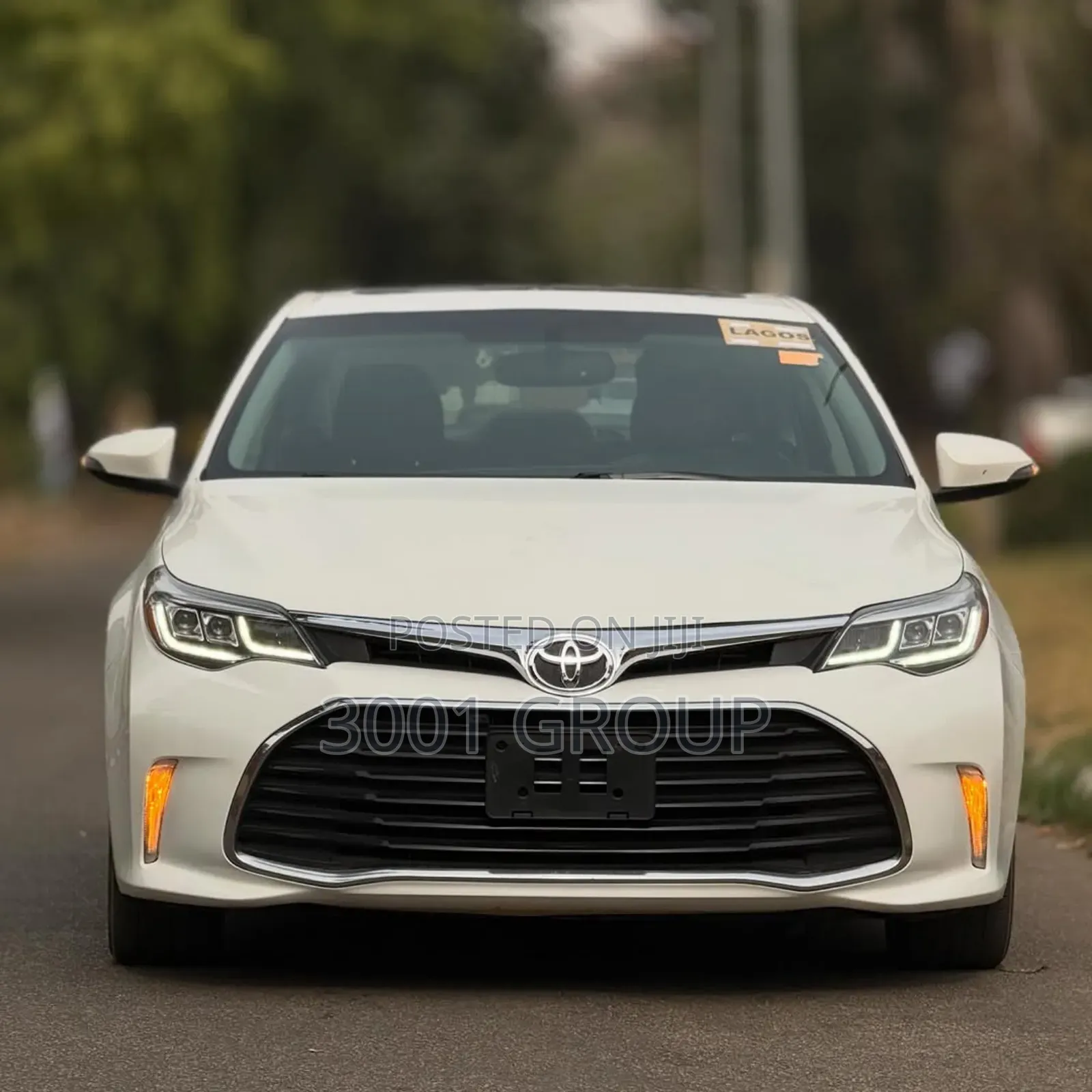 Toyota Avalon Touring Sedan FWD (3.5 6cyl 6A) 2017 White