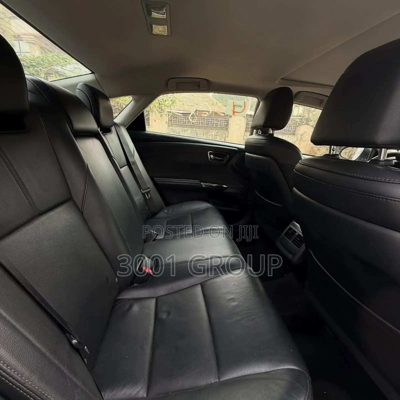 Toyota Avalon Touring Sedan FWD (3.5 6cyl 6A) 2017 White