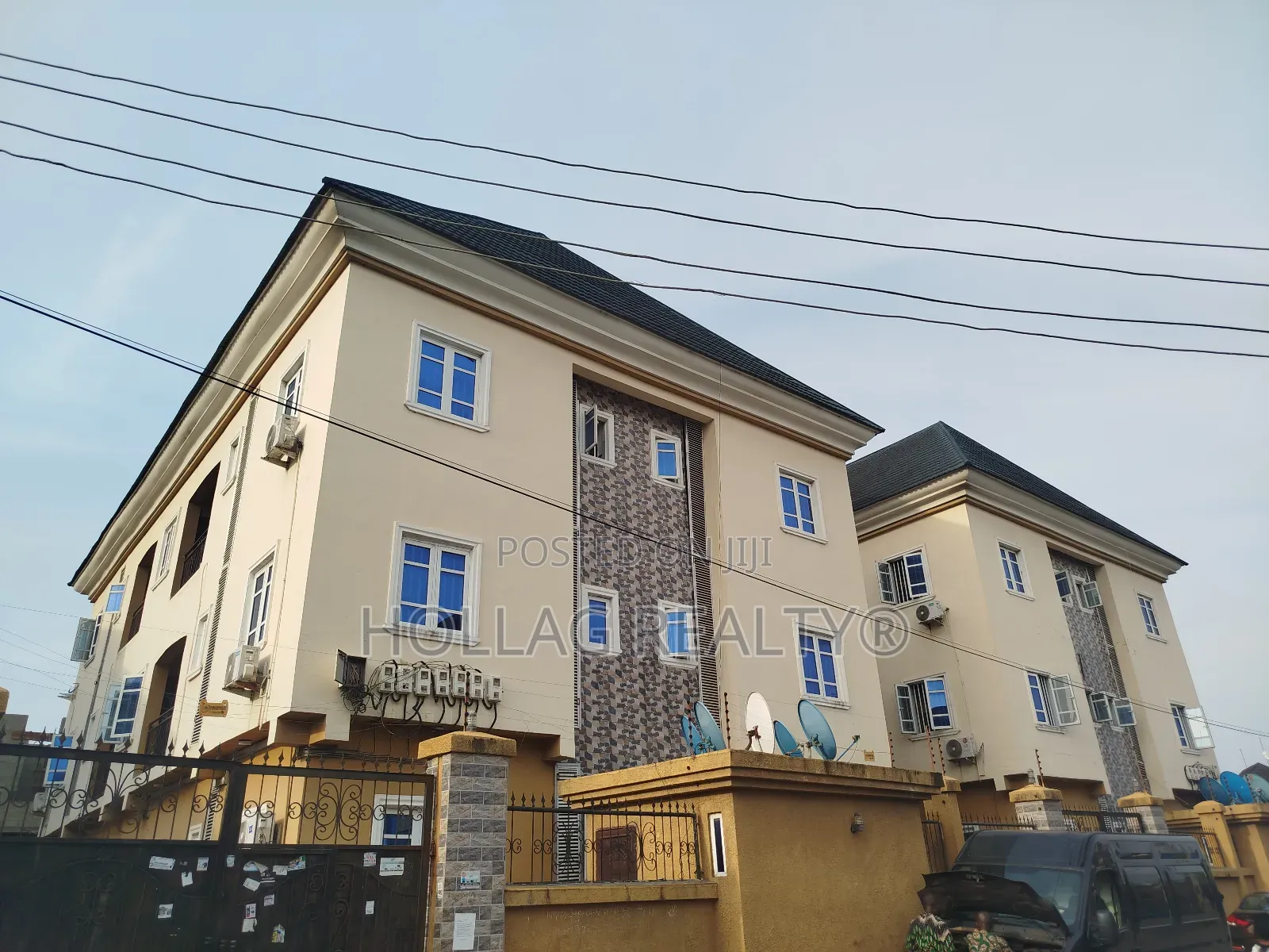 2bdrm Block of Flats in Victory Estate, Ago Palace for sale