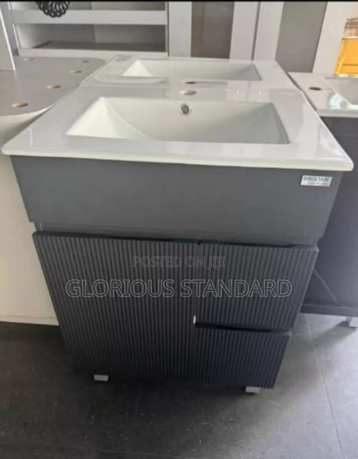 High Quality Standing Wash Hand Basin
