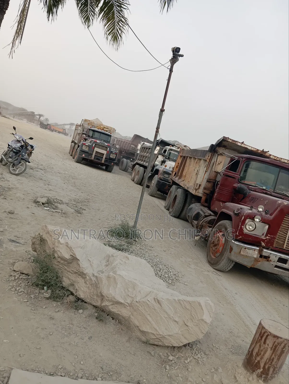 Sentraco Iron Black Chippings and Granite All Materials Are Available