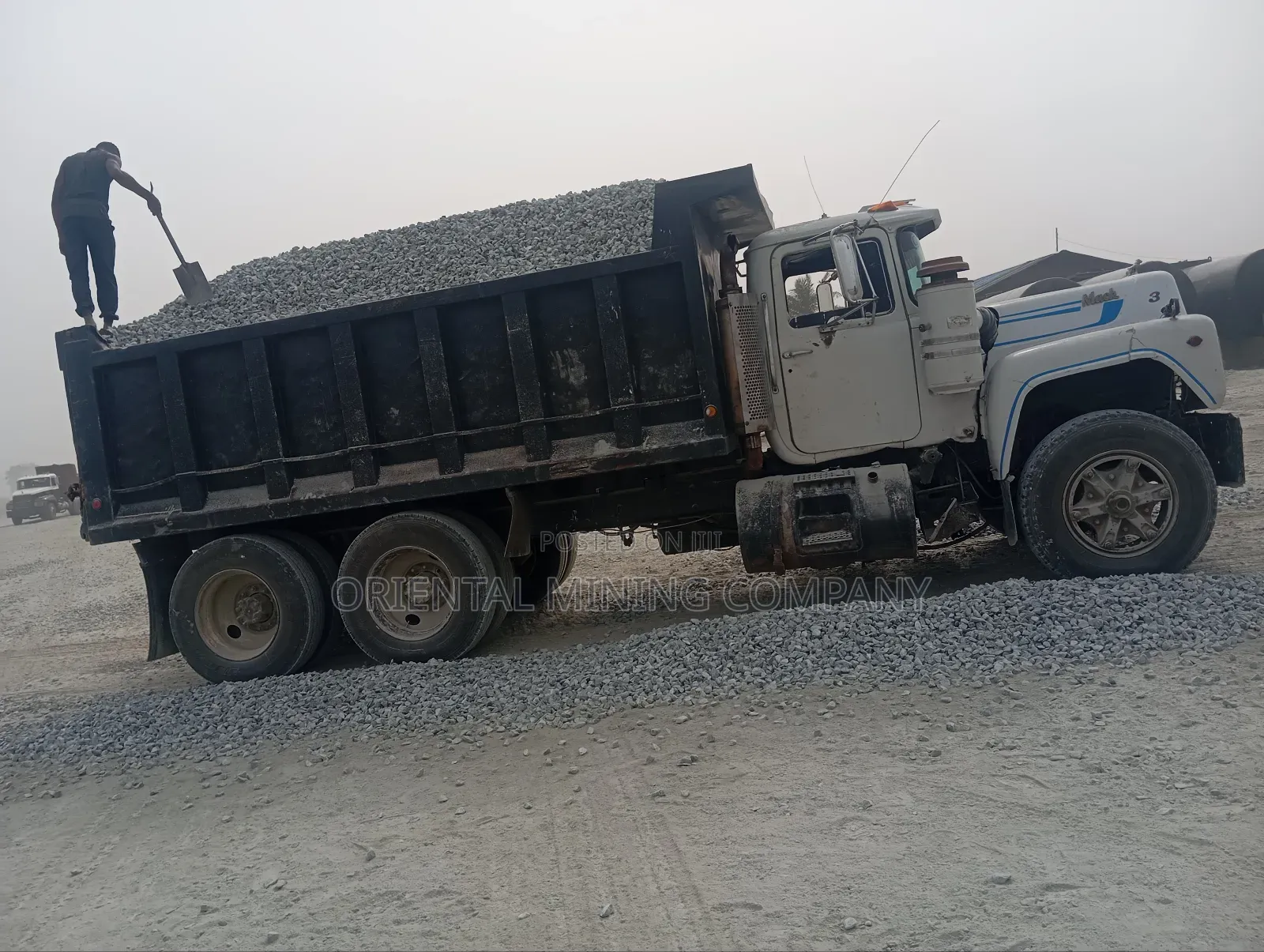 Oriental Iron Black Chippings and Granite, All Materials Are Available