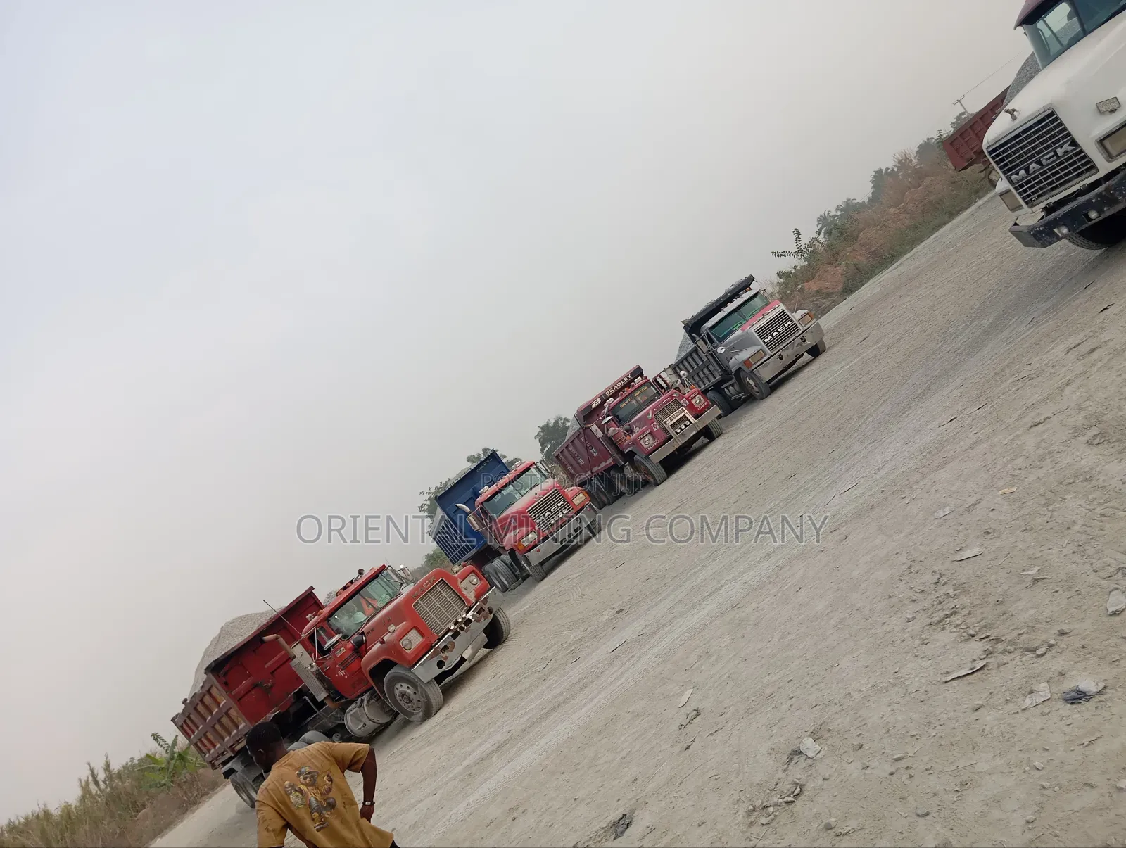 Premium Iron Black Chippings and Granite, Payment on Delivery