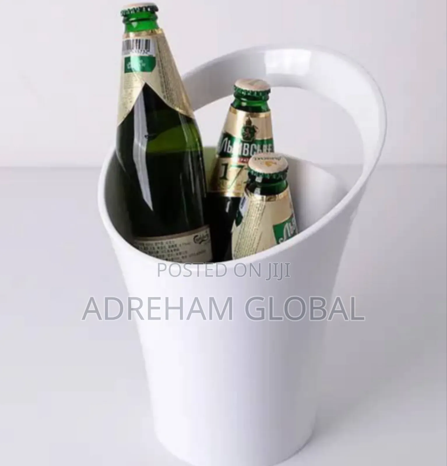 Customizable Quality Acrylic Wine Bucket.