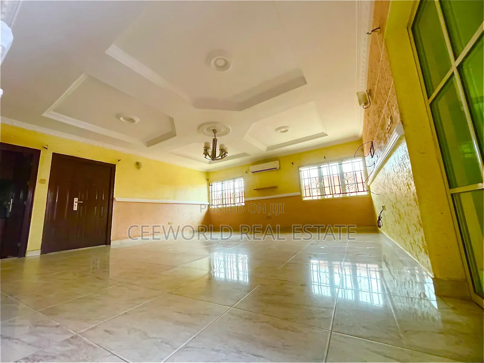 4bdrm Bungalow in Itesiwaju Estate for sale