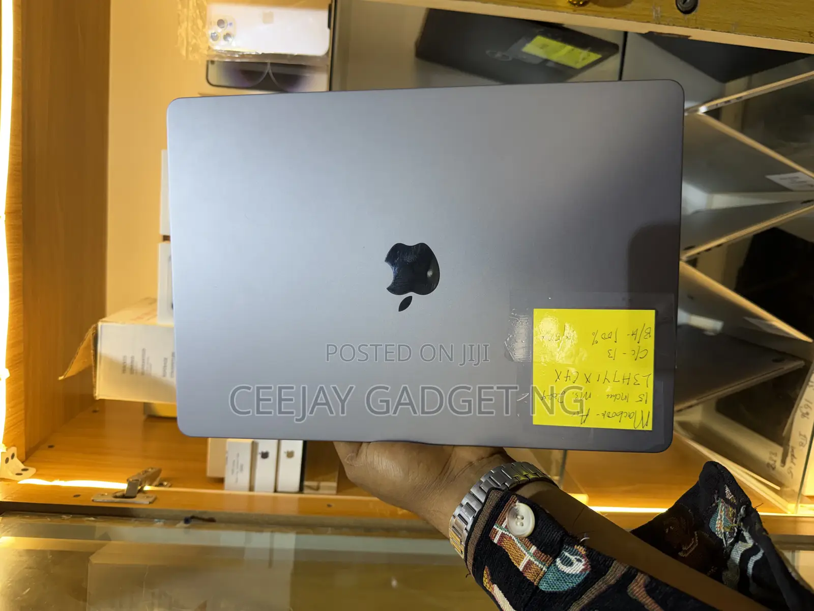 Laptop Apple MacBook Air 2024 M3 15-inch 16GB Apple M3 SSD 512GB