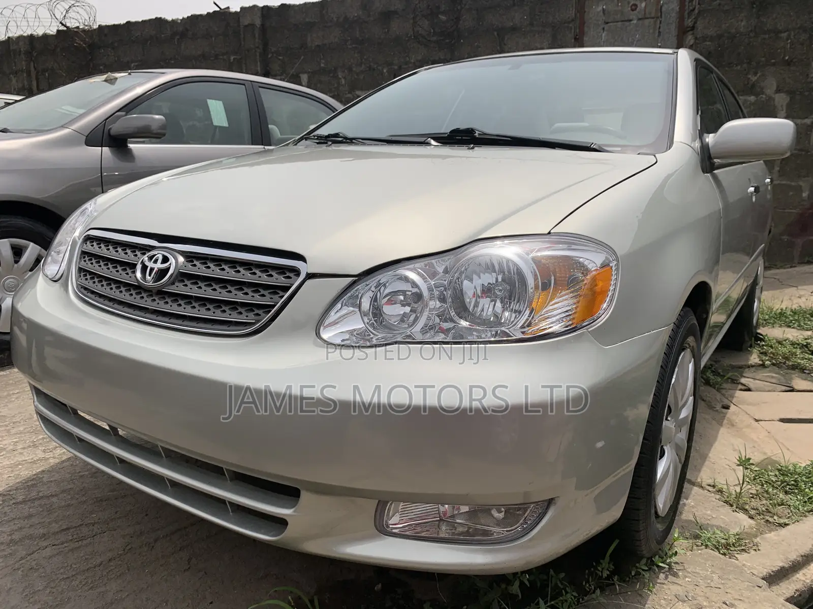 Toyota Corolla 2004 Silver