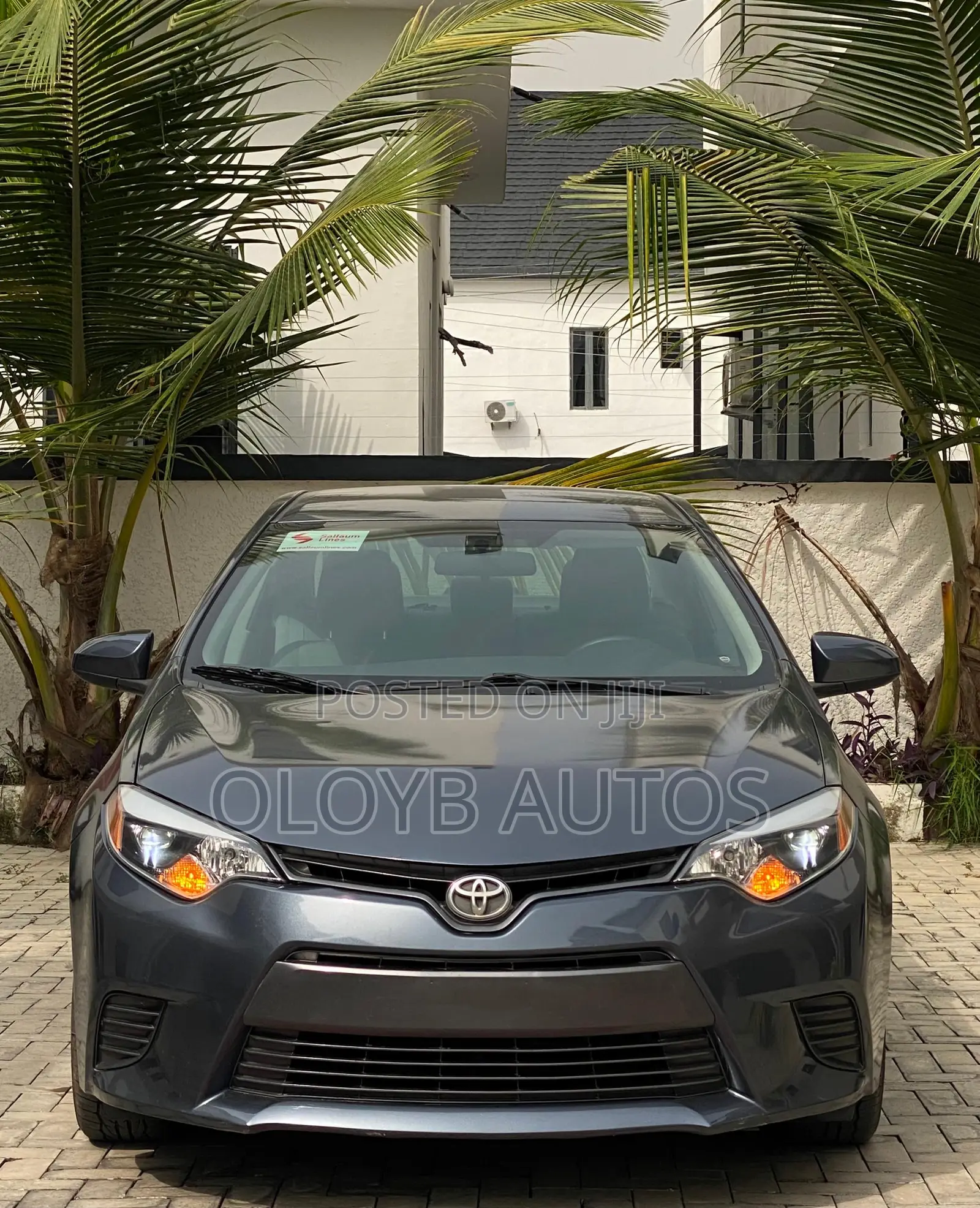 Toyota Corolla LE ECO Premium (1.8L 4cyl CVT) 2016 Gray