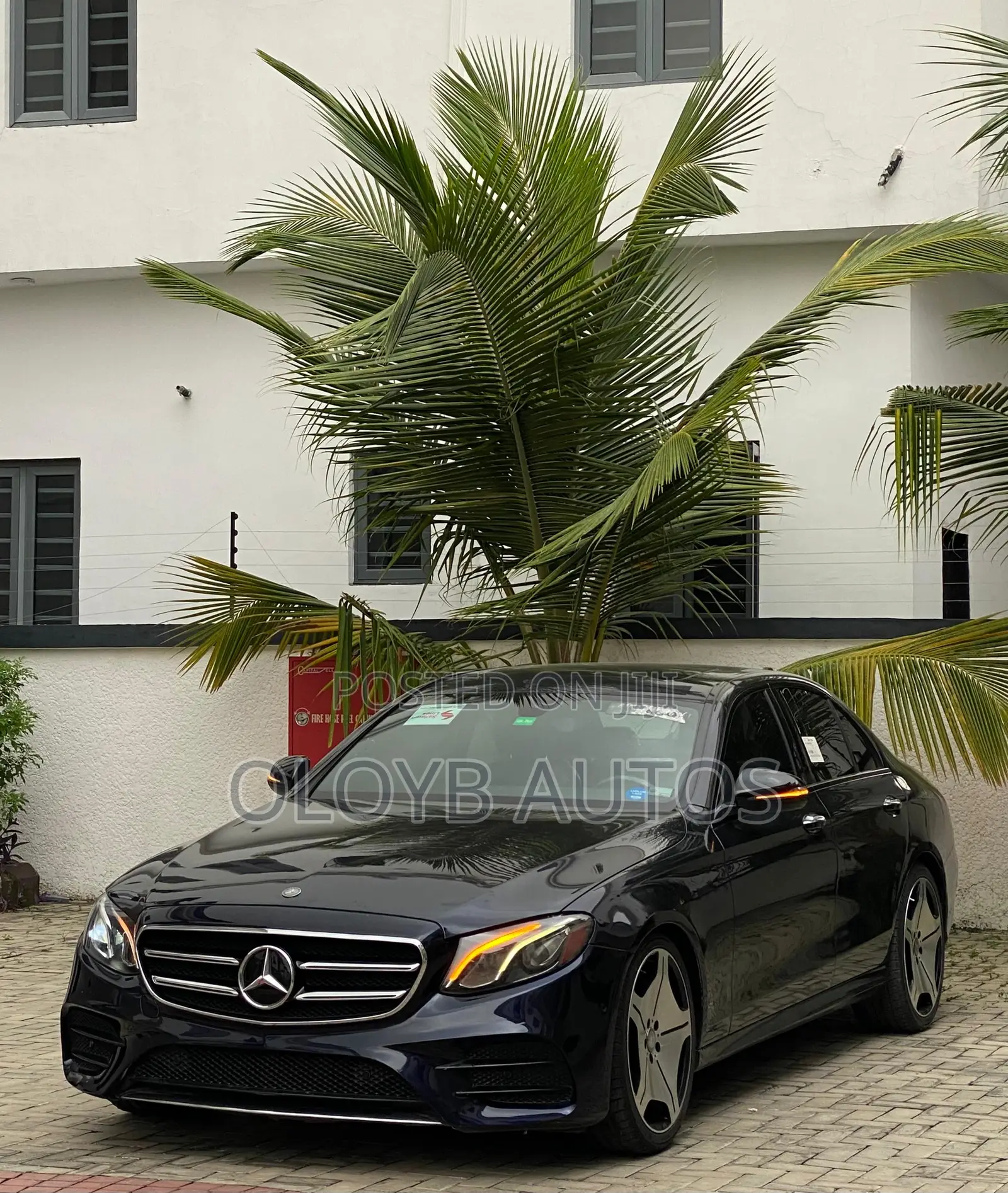 Mercedes-Benz E300 2018 Blue