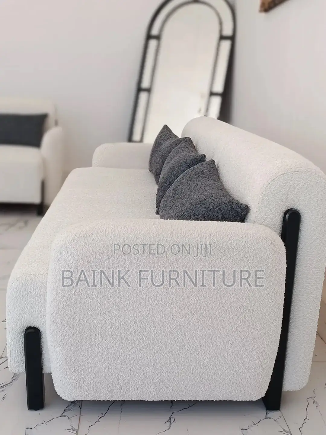 Bain’S Interior Sofa