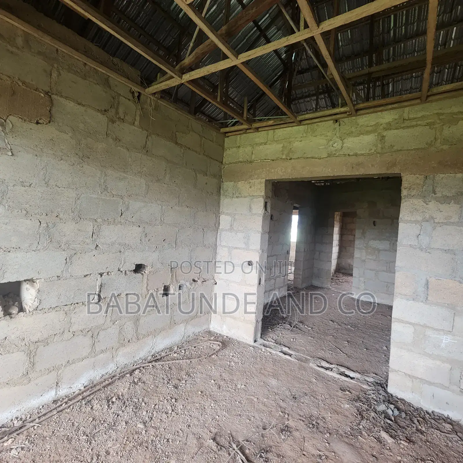 3bdrm Bungalow in Ologuneru for sale