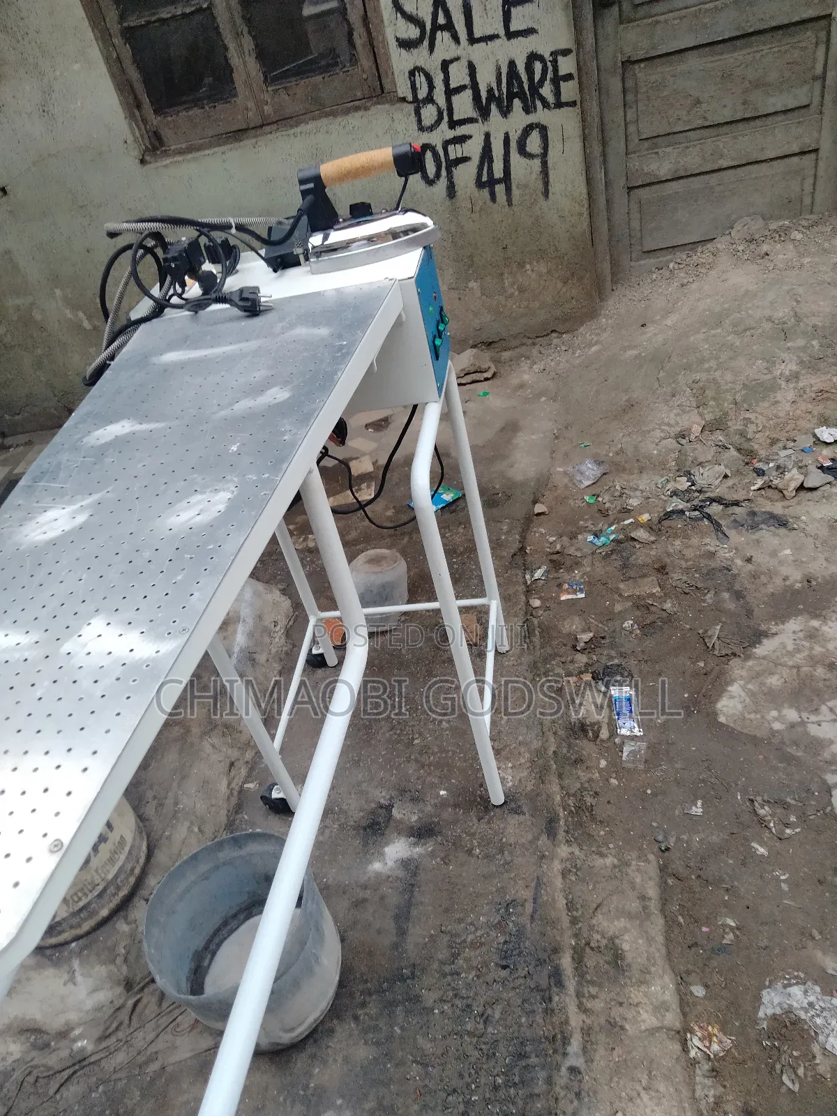 Original Single Face Ironing Table and Iron With Vacuum and Element