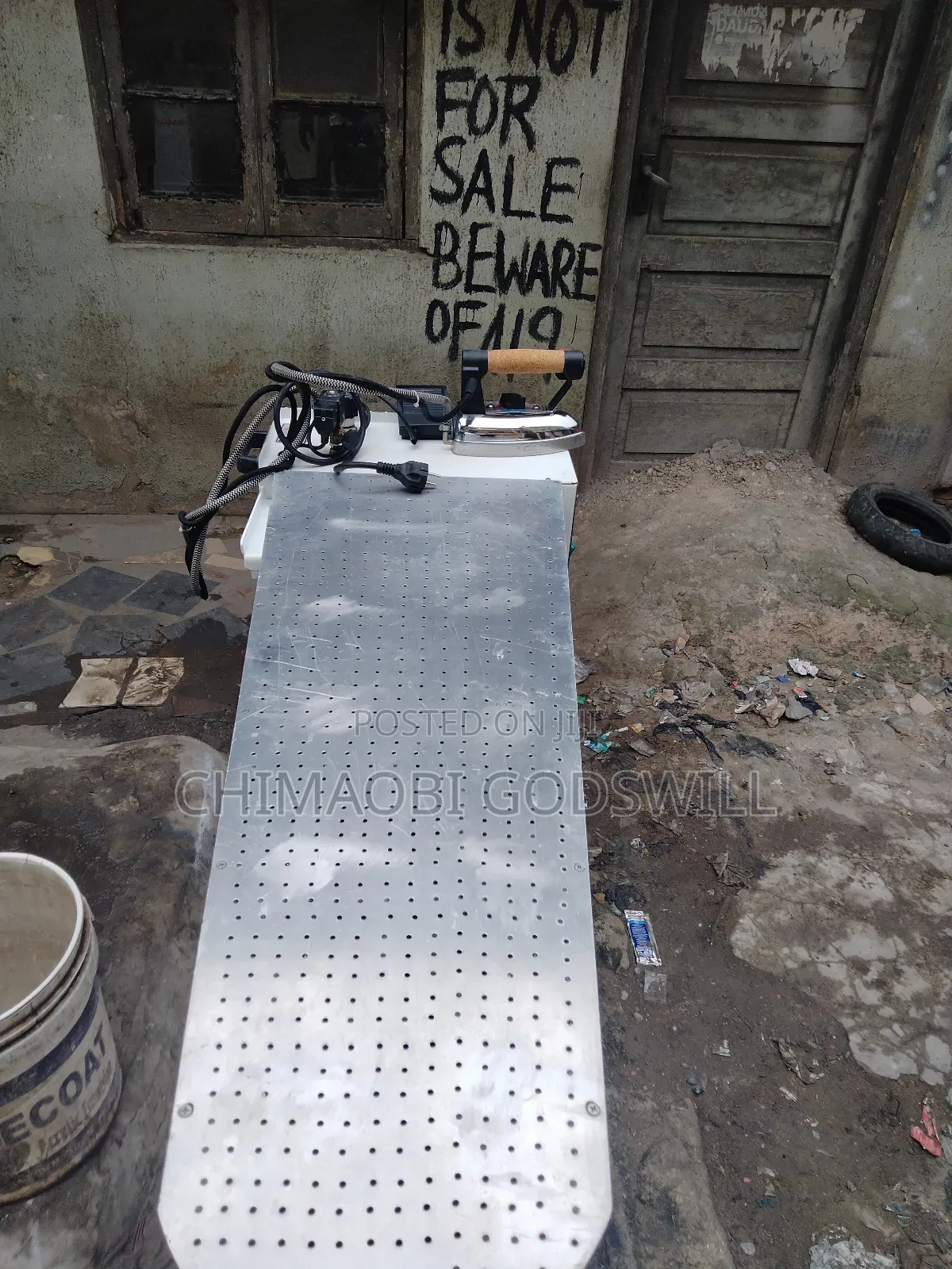 Original Single Face Ironing Table and Iron With Vacuum and Element