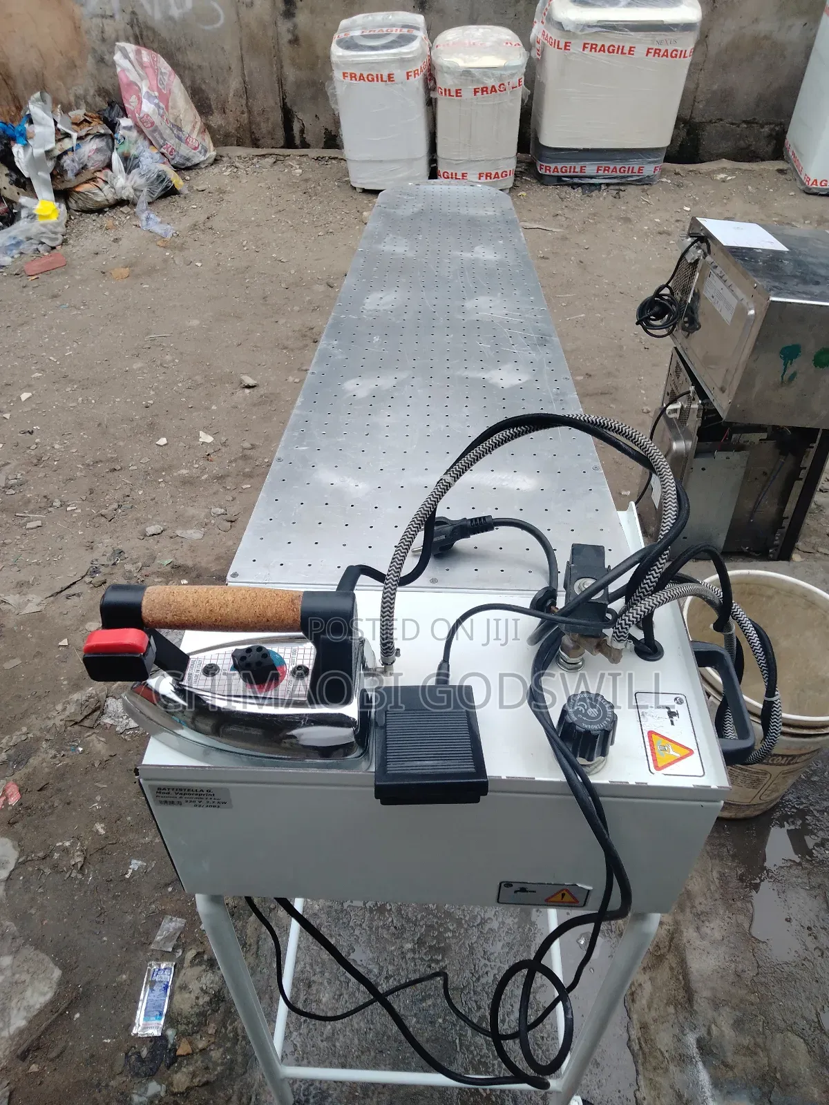 Original Single Face Ironing Table and Iron With Vacuum and Element