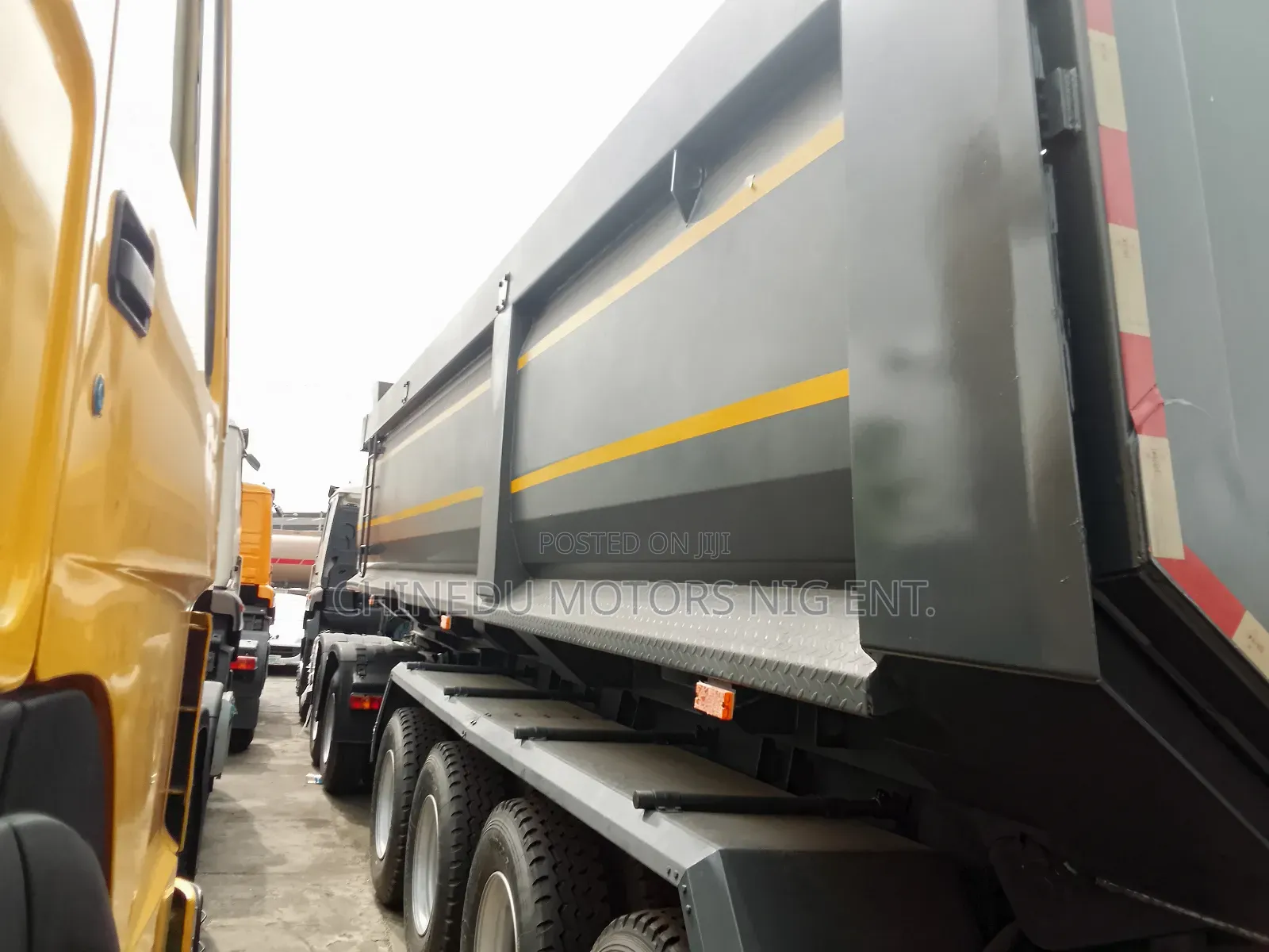 Tipping Bucket 60 Ton