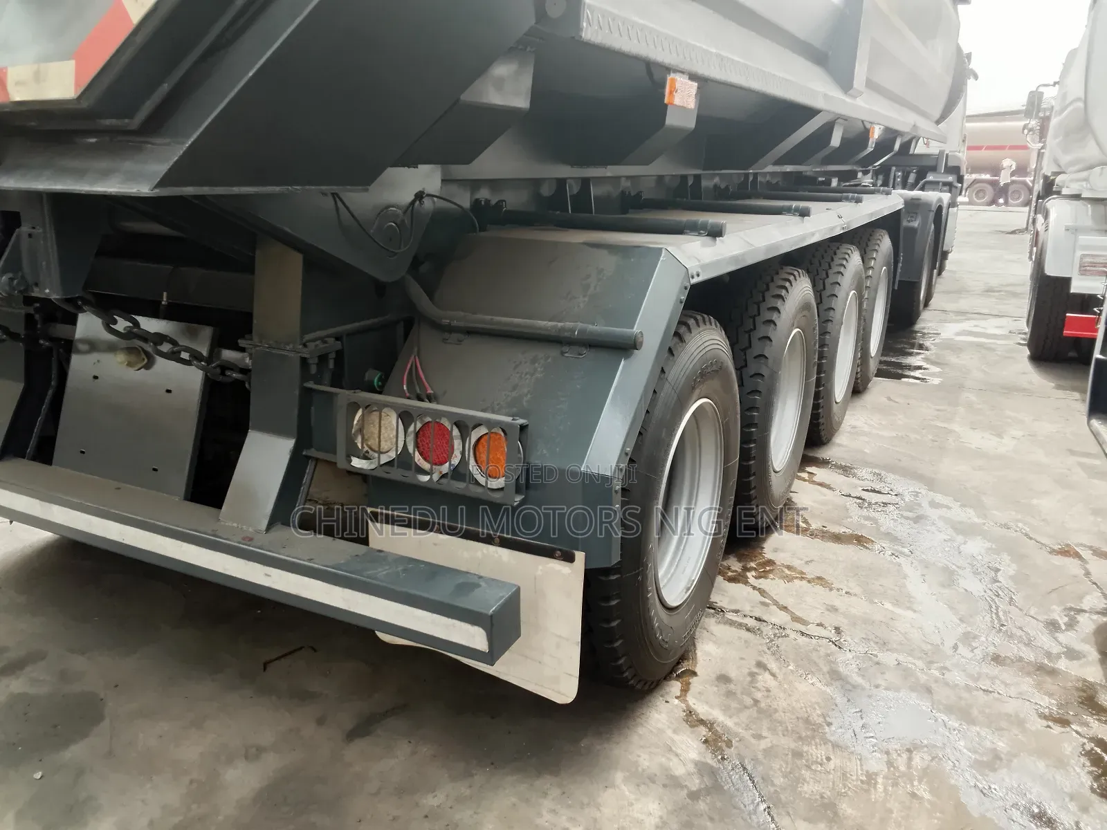 Tipping Bucket 60 Ton