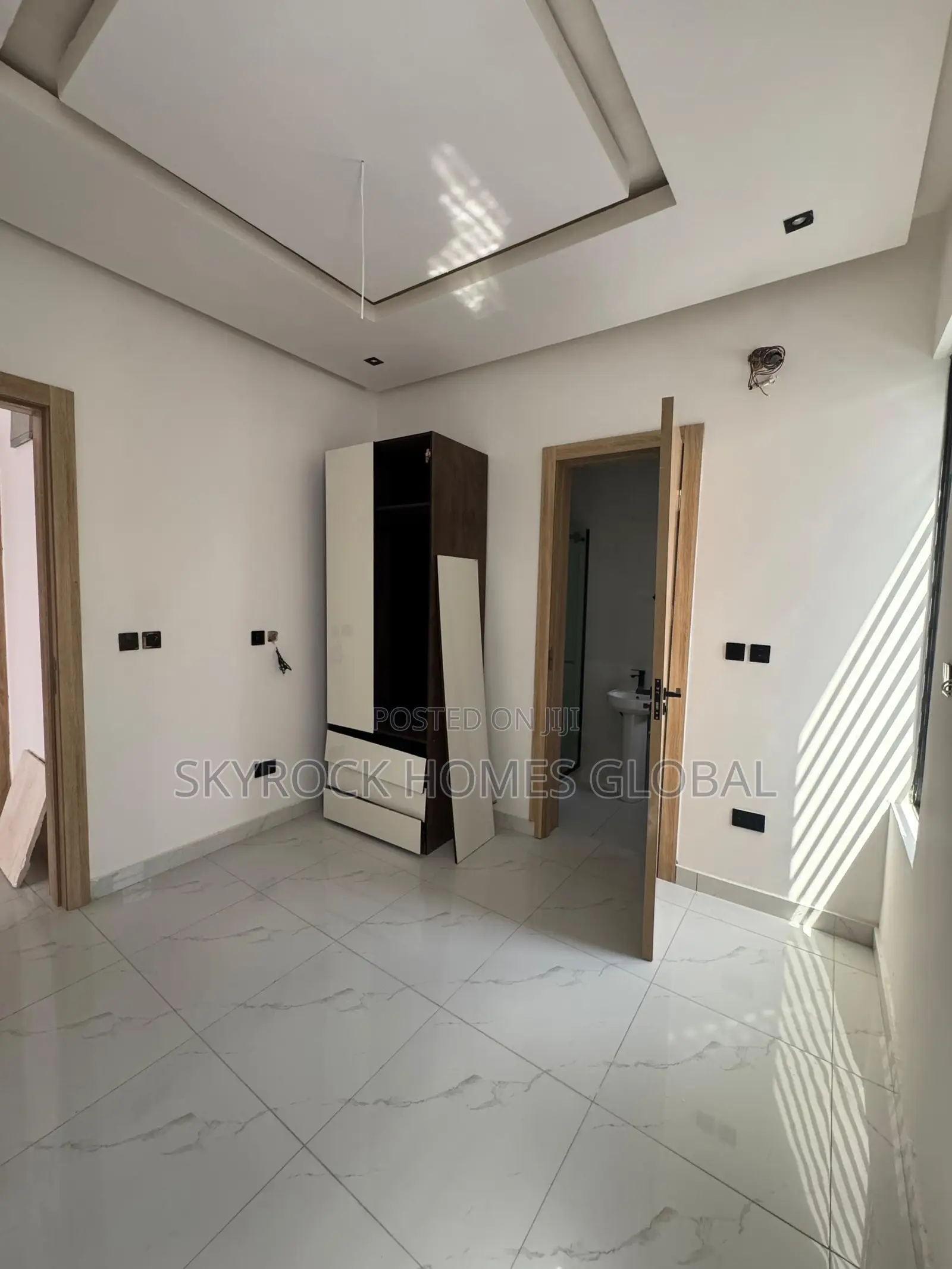 4bdrm Duplex in Igbo-efon for sale