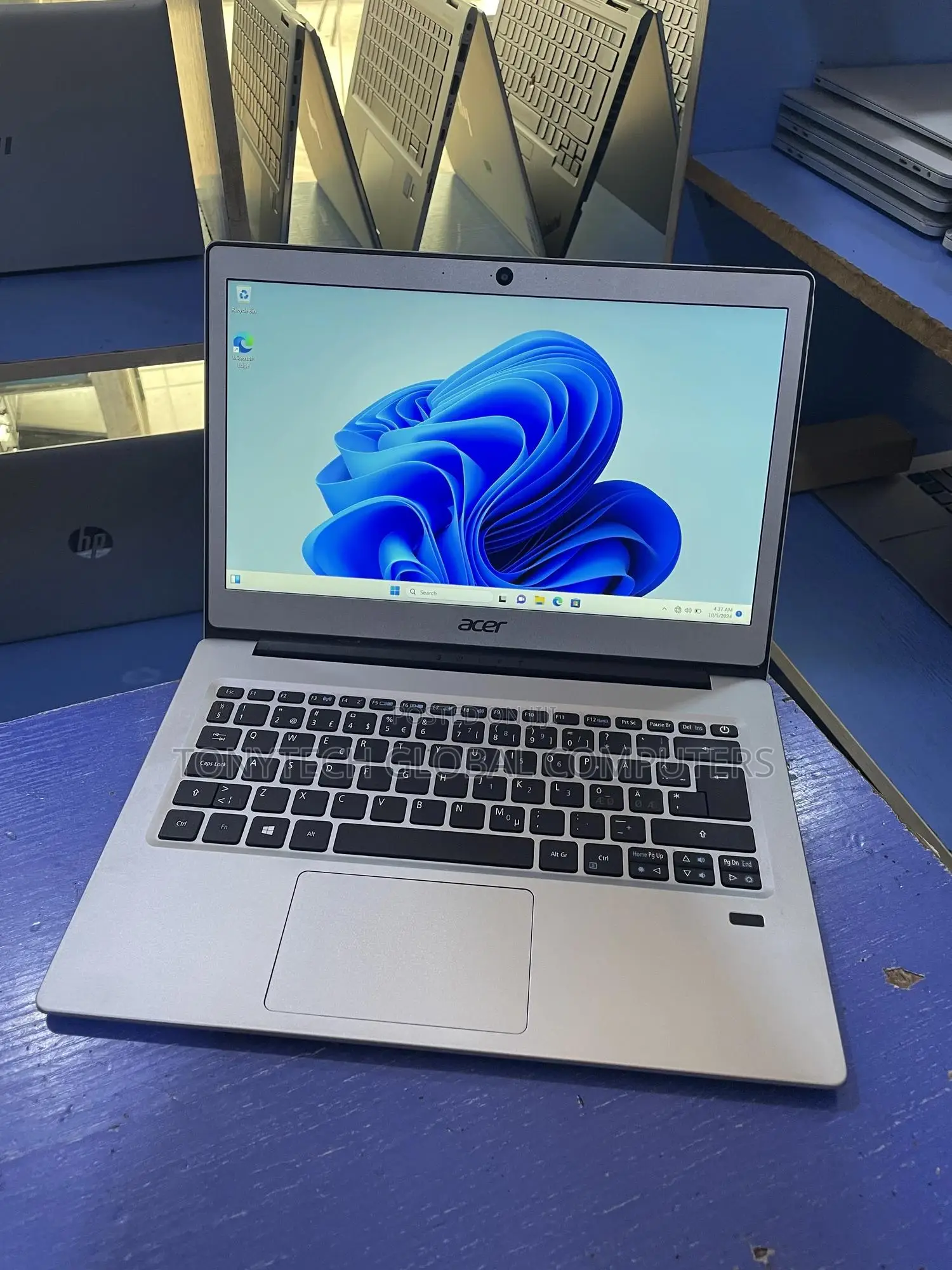Laptop Acer Swift 1 4GB Intel Pentium SSD 160GB