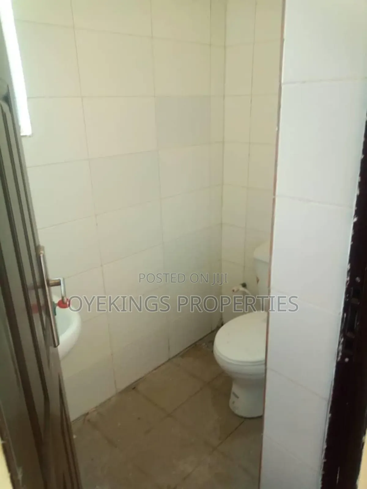 3bdrm Block of Flats in Adeoje, Akala Express for sale
