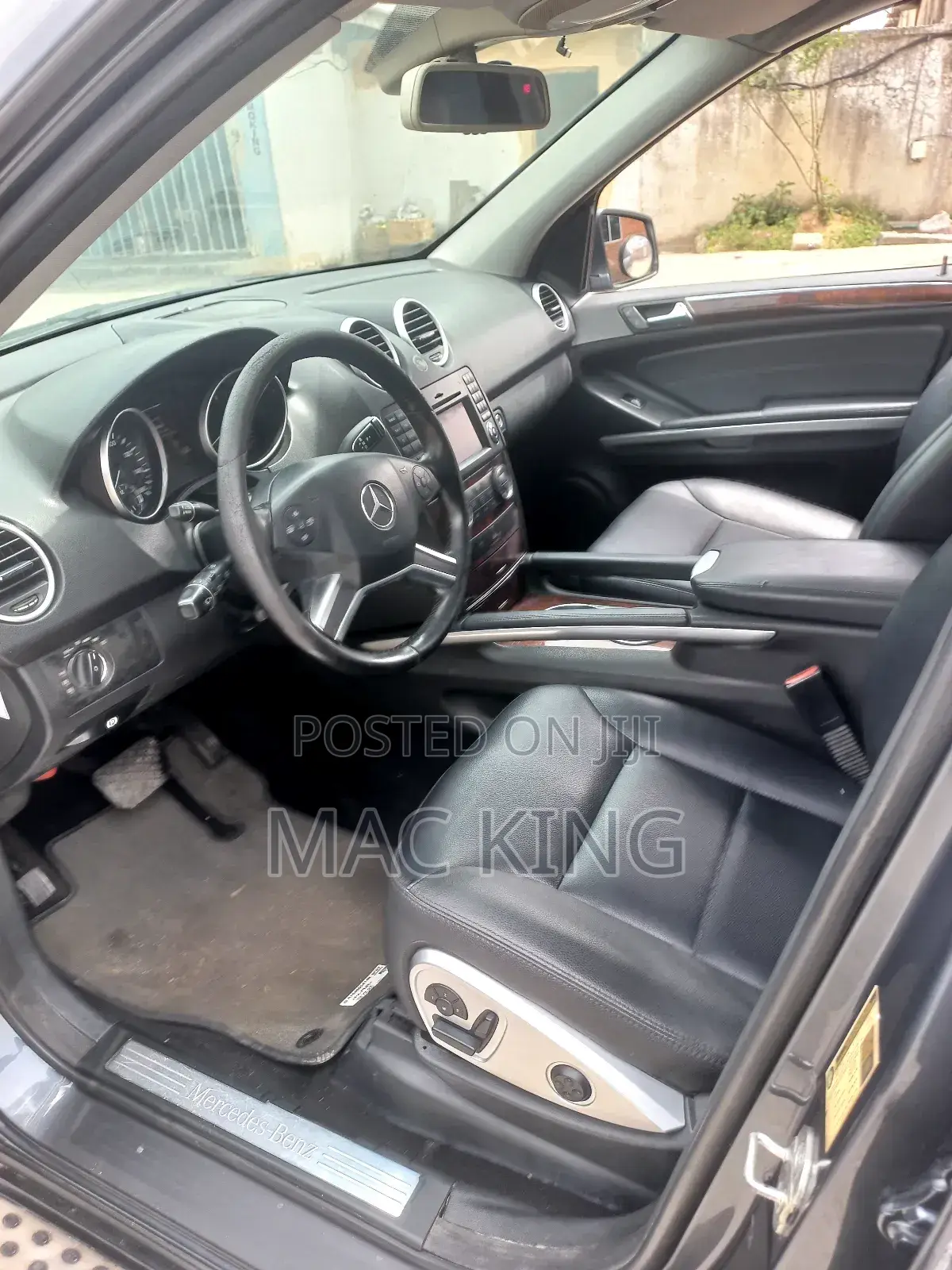 Mercedes-Benz M Class 2011 Gray
