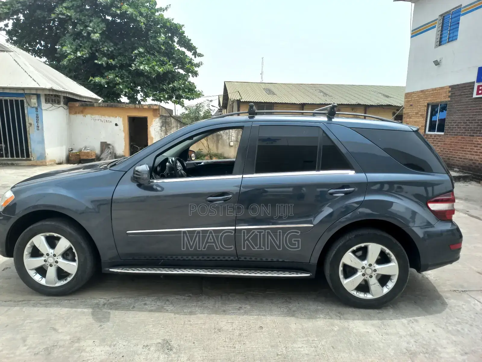 Mercedes-Benz M Class 2011 Gray