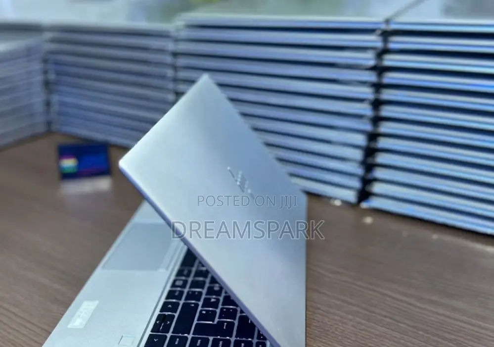 New Laptop HP EliteBook 840 G6 16GB Intel Core i7 SSD 512GB