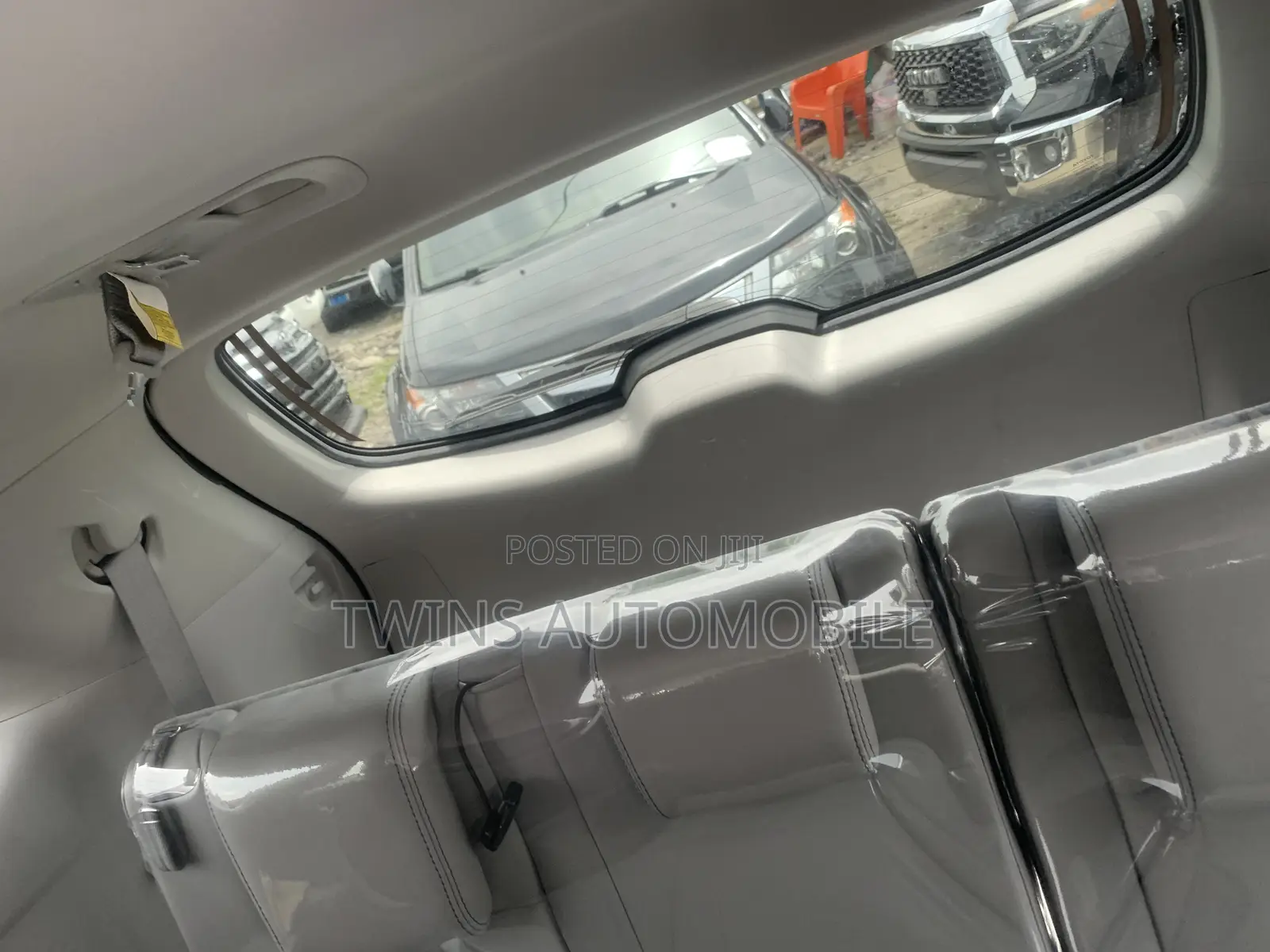 Toyota Highlander XLE 4x4 V6 (3.5L 6cyl 8A) 2017 Silver