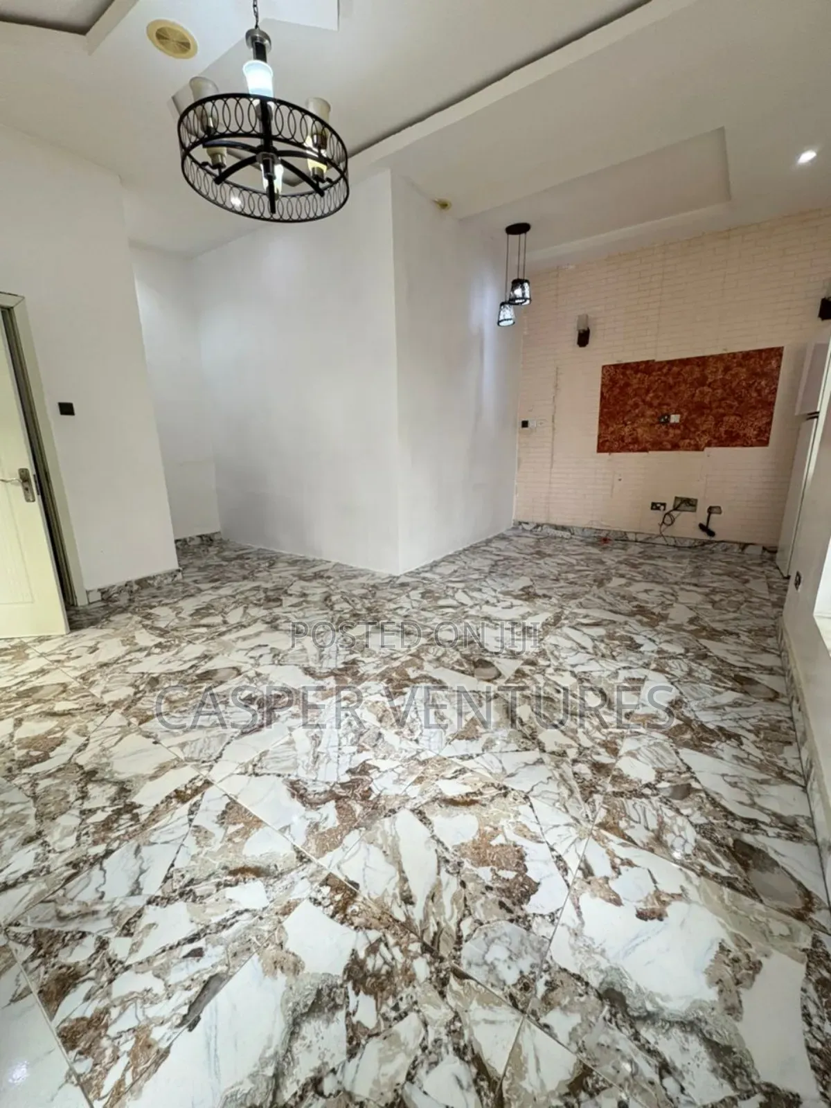 Studio Apartment in Ikota Villa for rent