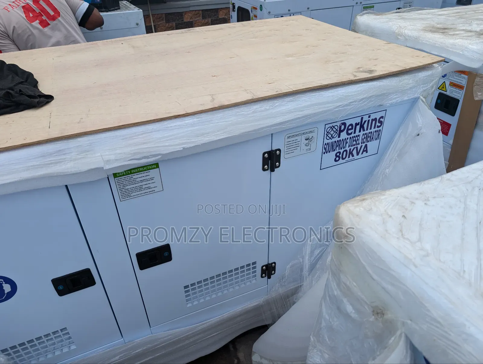 80kva Brand New Perkins Diesel Soundproof Generator 2years Wty