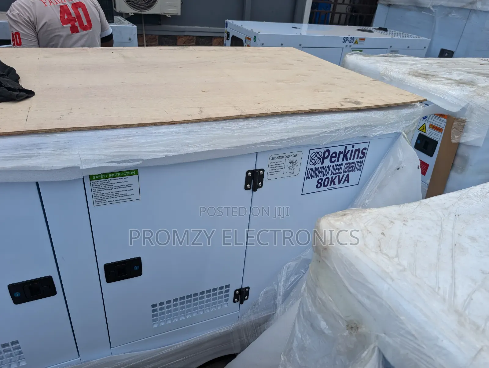 This Is Brand New Perkins Diesel Soundproof Generator Sp80kva 2years