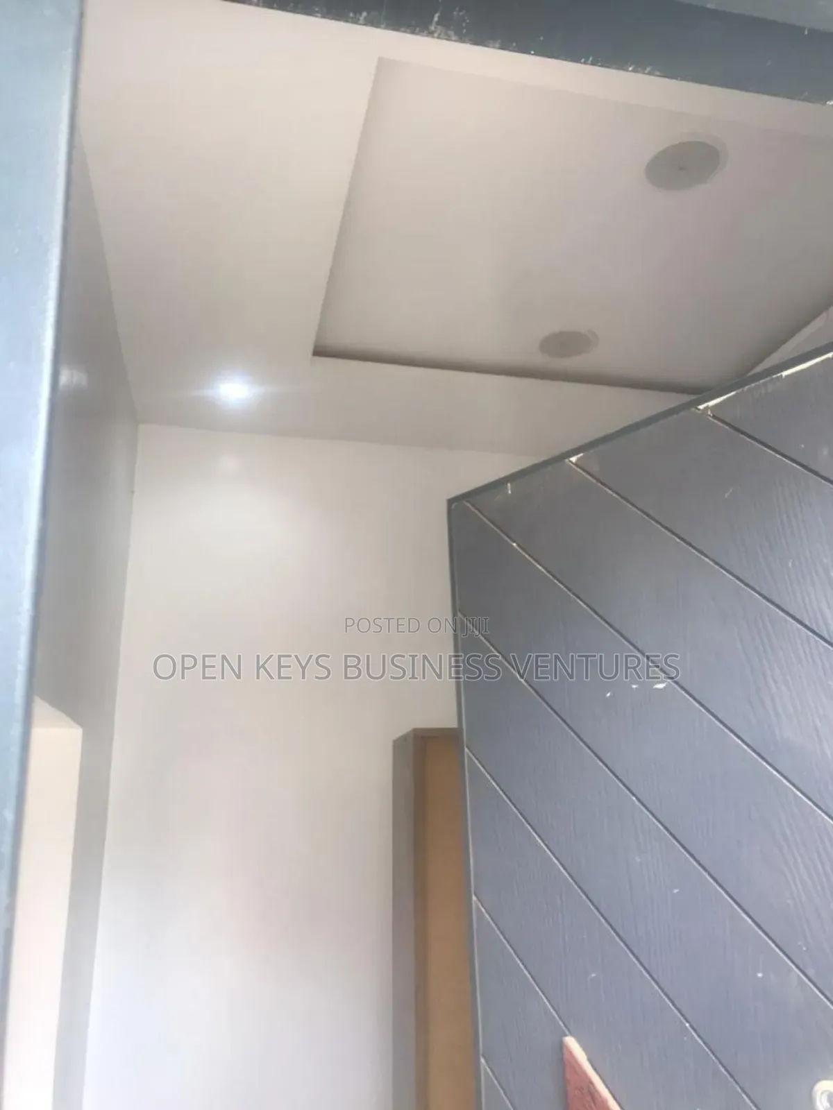 5bdrm Duplex in Iyaganku Gra, Iyanganku for sale