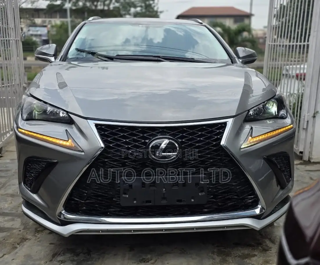 Lexus NX 200t FWD 2017 Silver