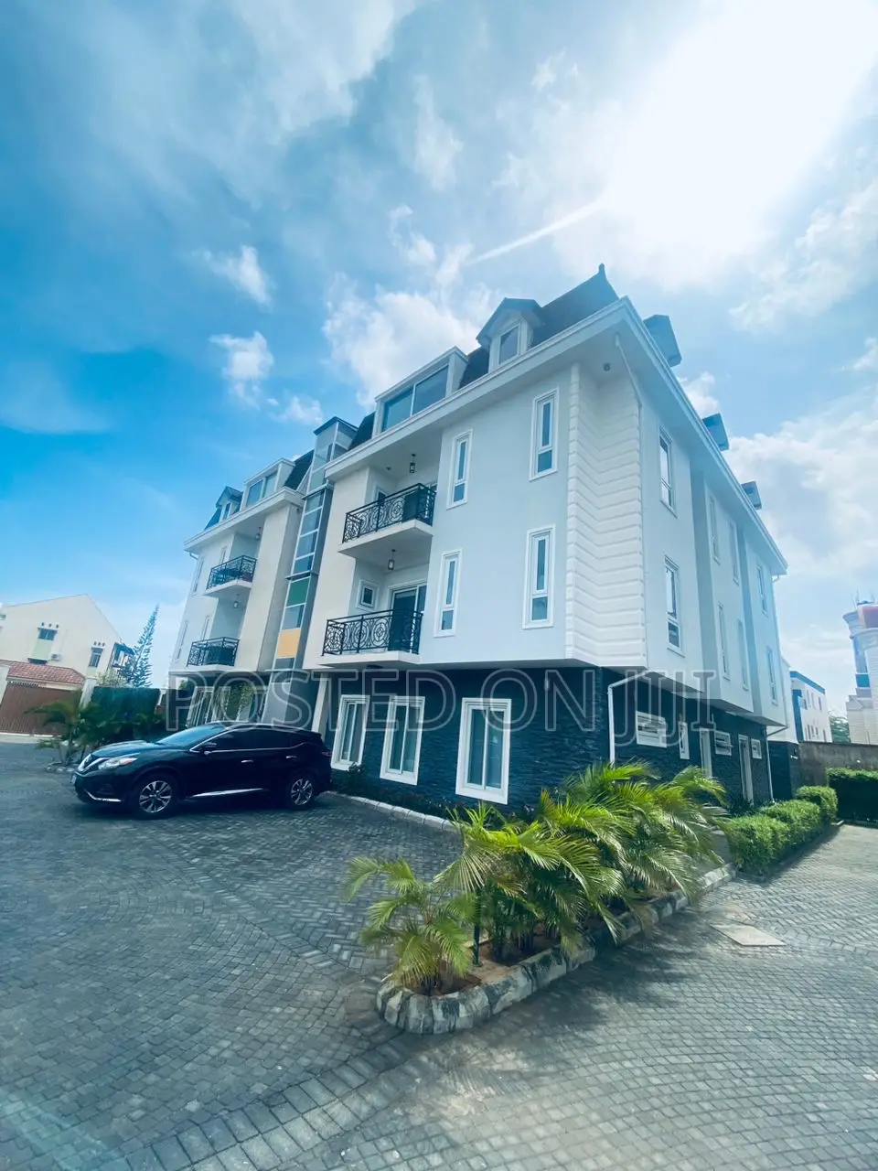 Furnished 3bdrm Apartment in Banana Island Estate for rent