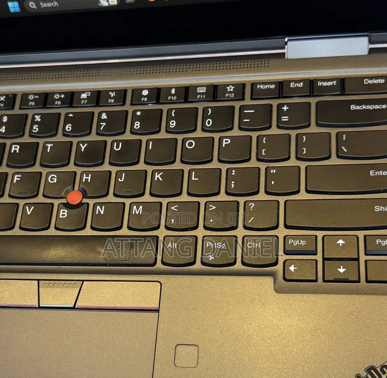 Laptop Lenovo ThinkPad X1 Yoga Gen 8 16GB Intel Core i7 SSD 256GB