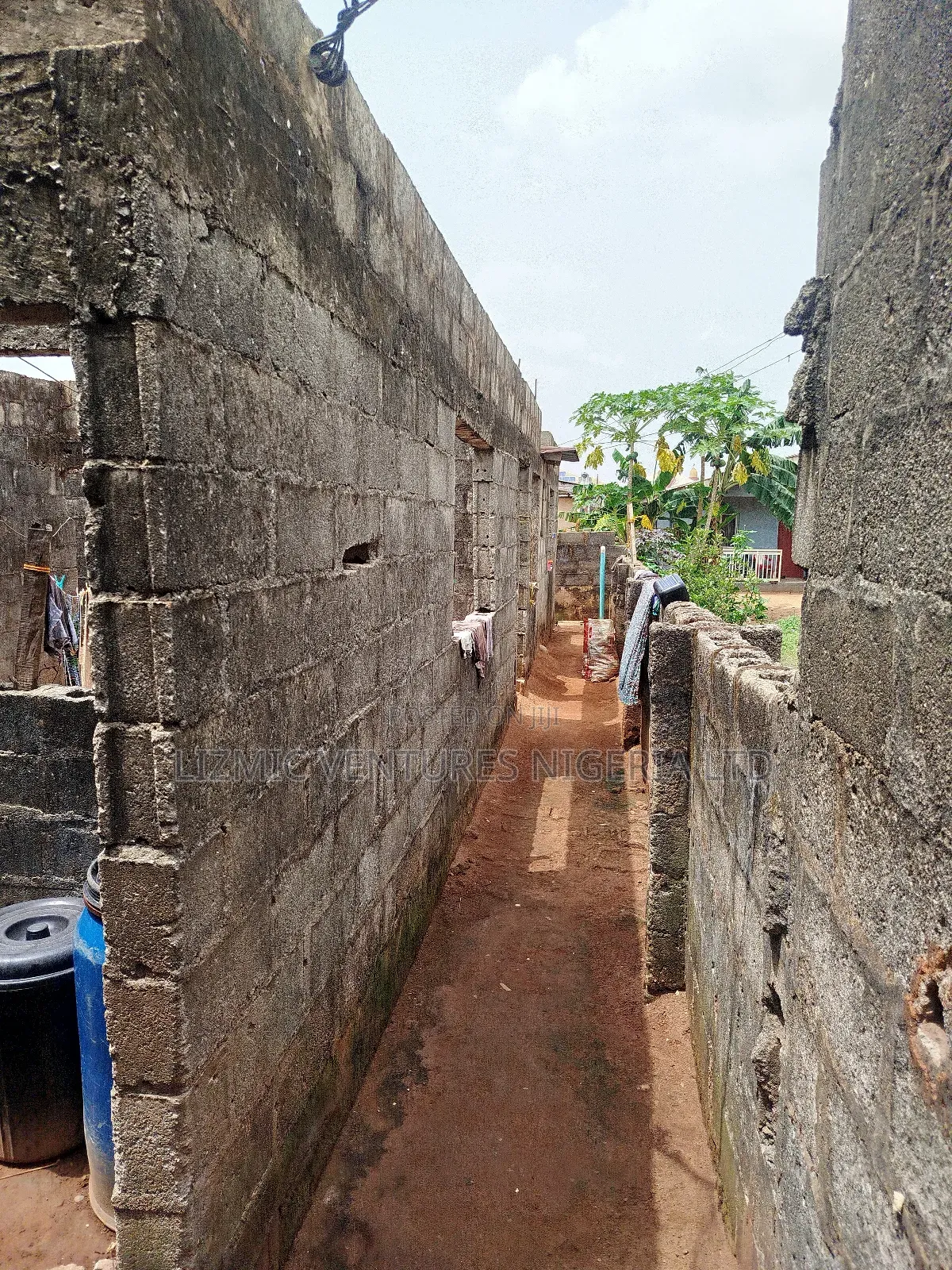 2bdrm Bungalow in Egan, Igando / Ikotun/Igando for sale