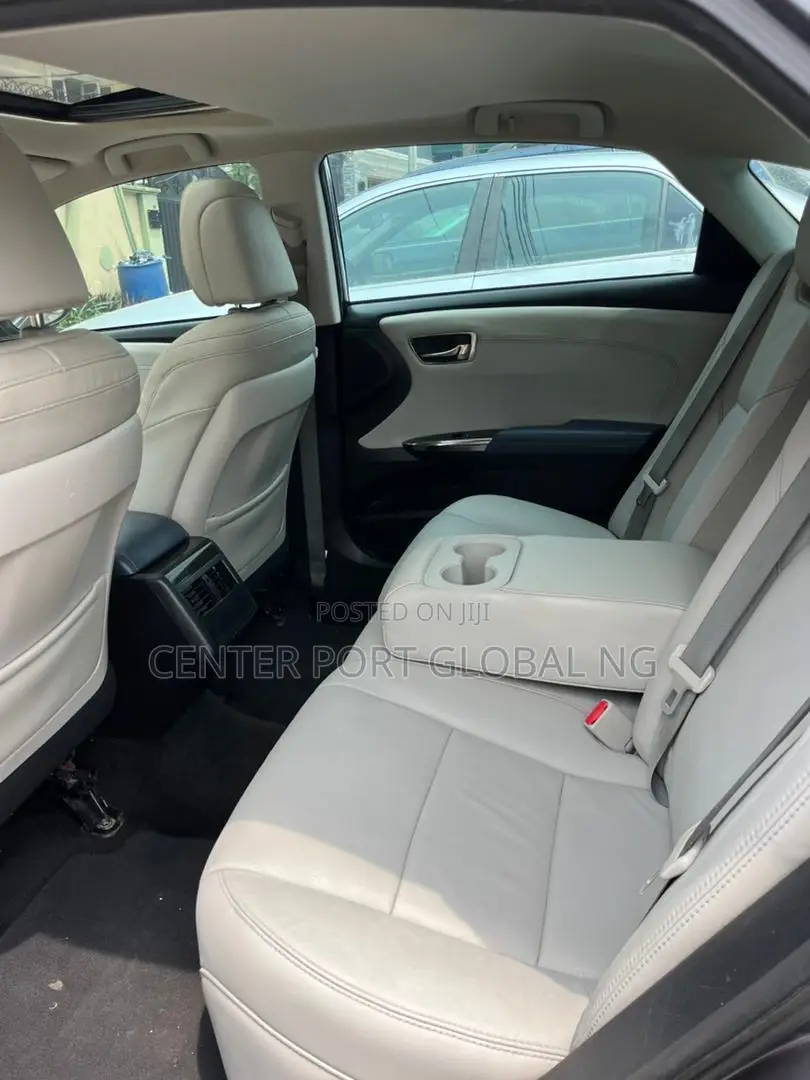 Toyota Avalon XLE Premium 4dr Sedan (3.5L 6cyl 6A) 2014 Gray
