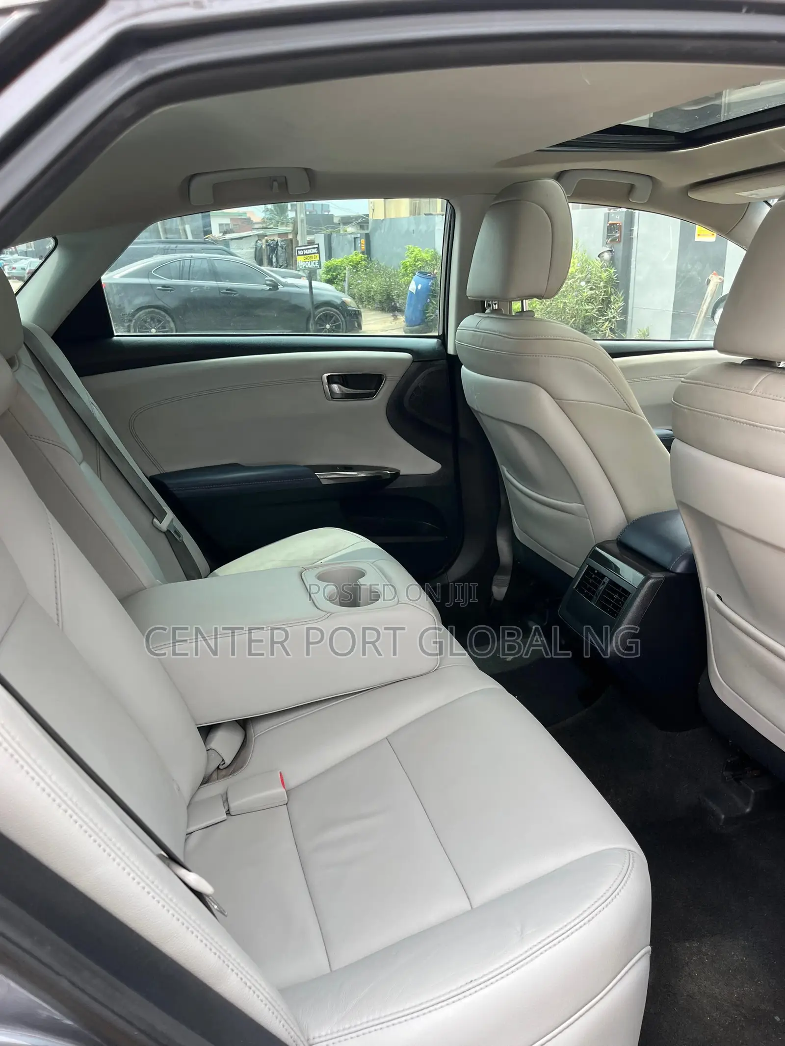 Toyota Avalon XLE Premium 4dr Sedan (3.5L 6cyl 6A) 2014 Gray