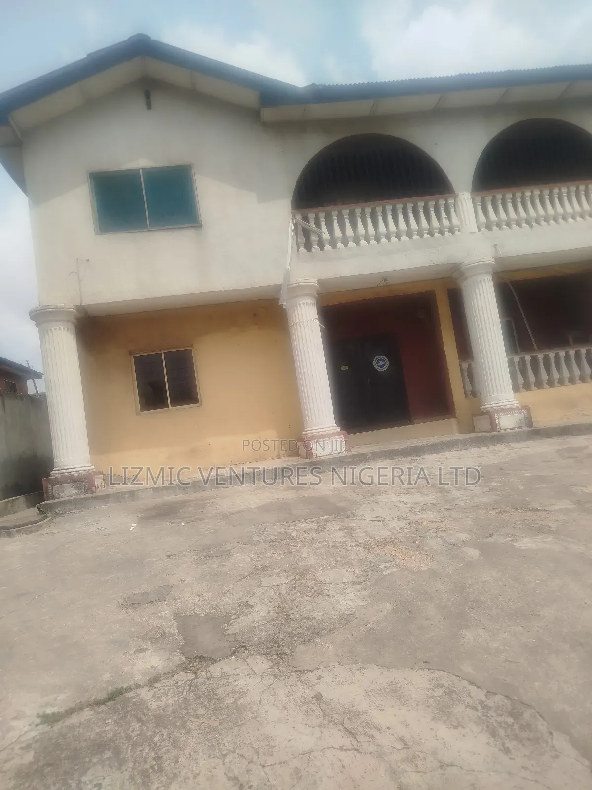 3bdrm Block of Flats in Council, Isheri / Egbe Idimu for sale