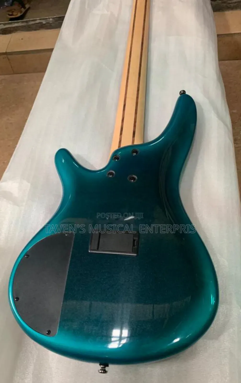 Ibanez Soundgear Active Guitar