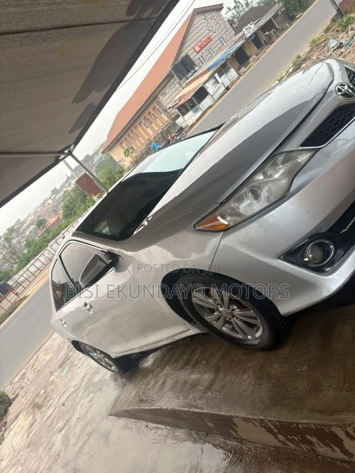 Toyota Camry LE 4dr Sedan (2.5L 4cyl 6A) 2014 Silver